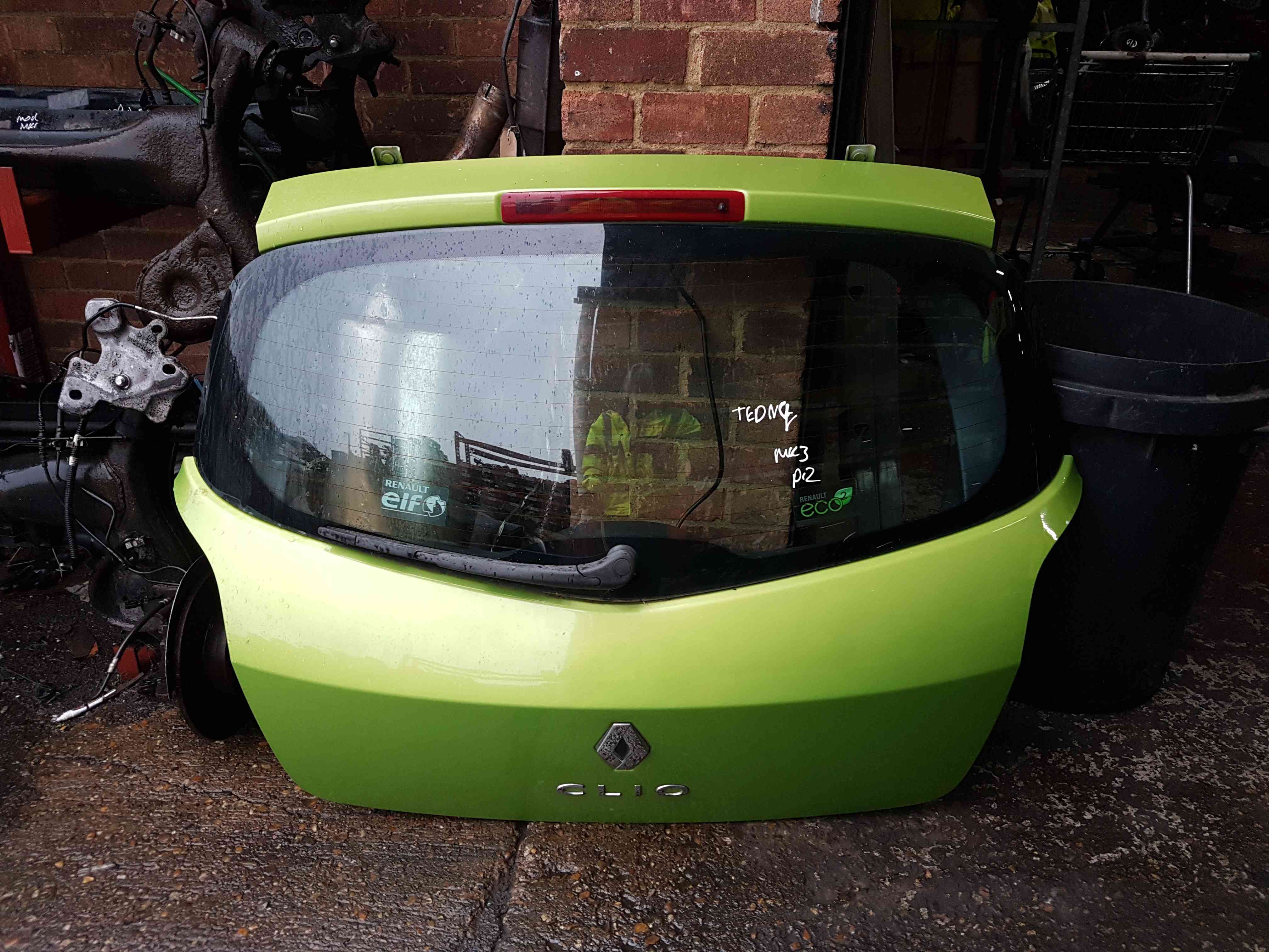 Renault Clio MK3 2005-2012 Rear Tailgate Boot Green Tednq