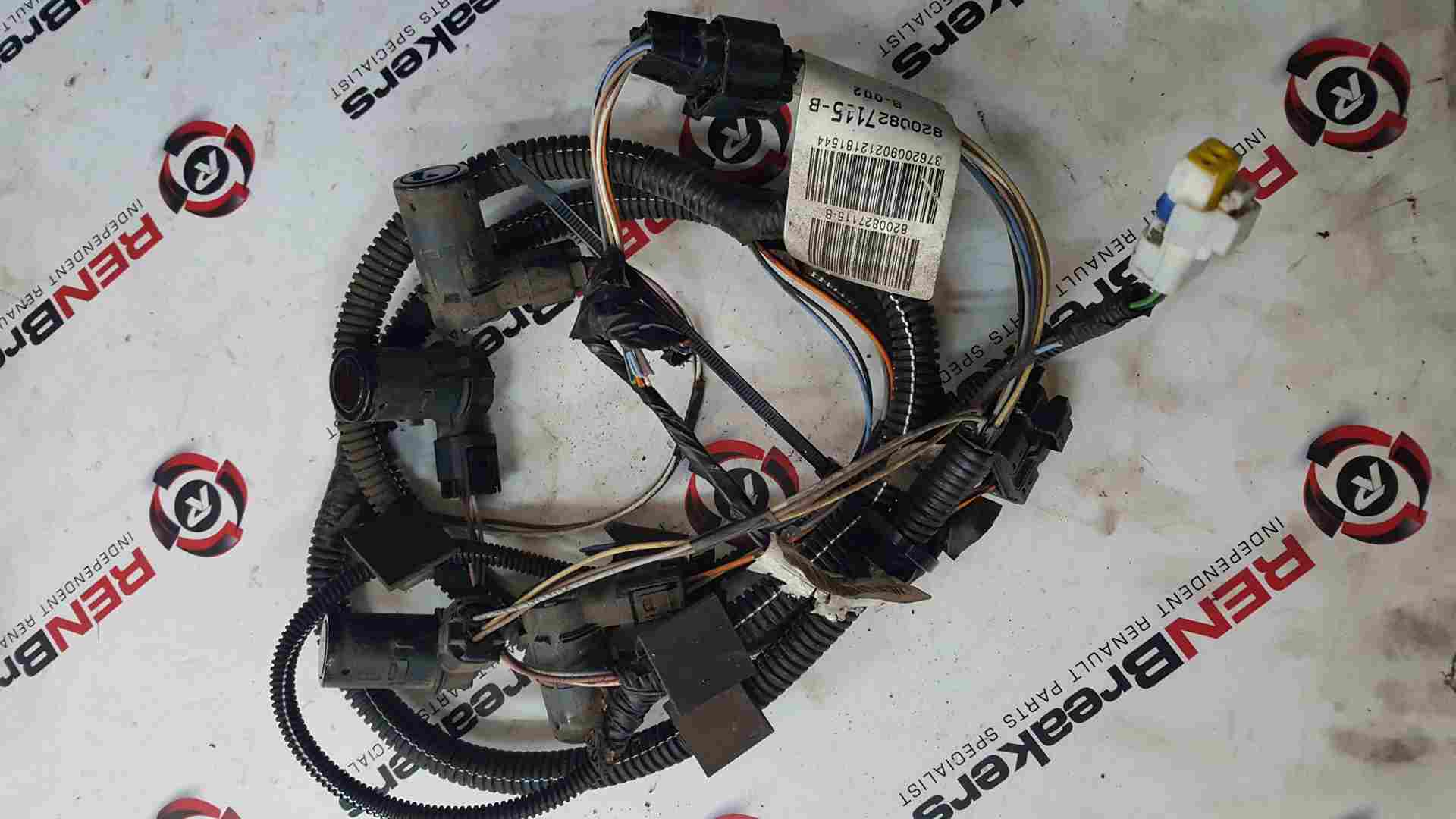 Thumb 4 Renault Clio MK3 2005-2012 Reverse Parking Sensors + Loom 8200827115