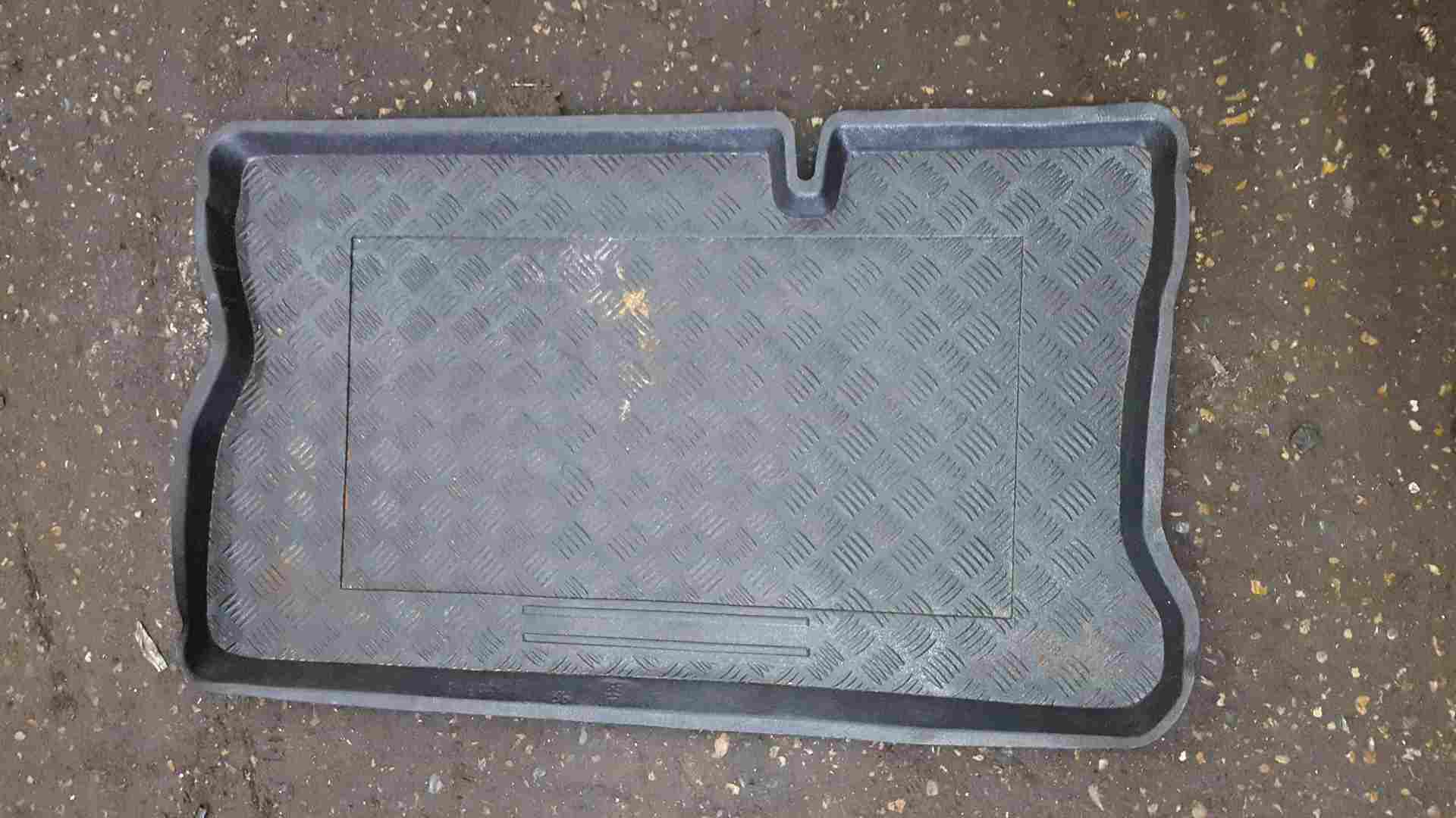 Renault Clio MK3 2005-2012 Boot Liner Tray Cover Anti Slip Rubber