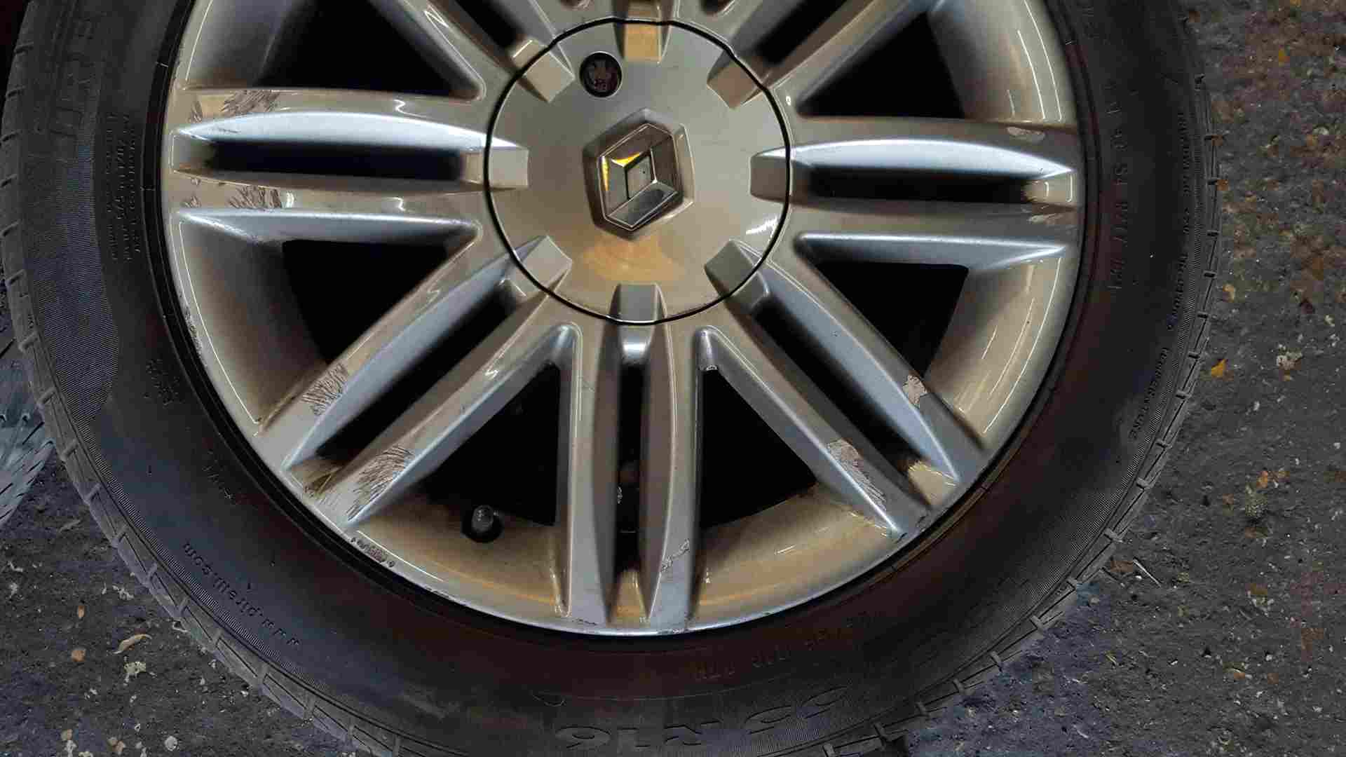 Thumb 2 Renault Clio MK3 2005-2012 Solonia Alloy Wheel Ampharosite 195 50 16 6Mm X 1 3/5
