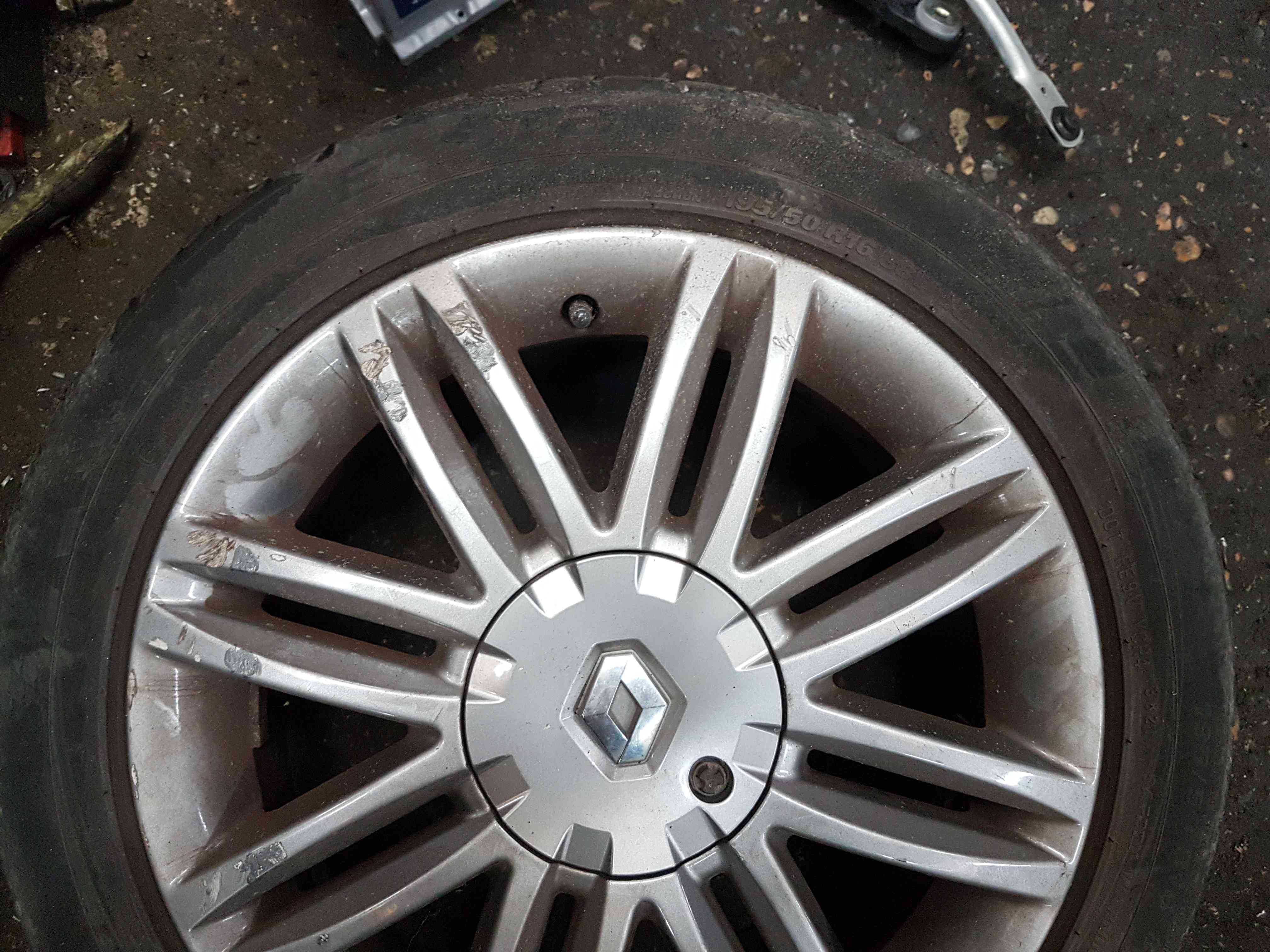 Thumb 4 Renault Clio MK3 2005-2012 Solonia Alloy Wheel Ampharosite X1 3/5 16inch