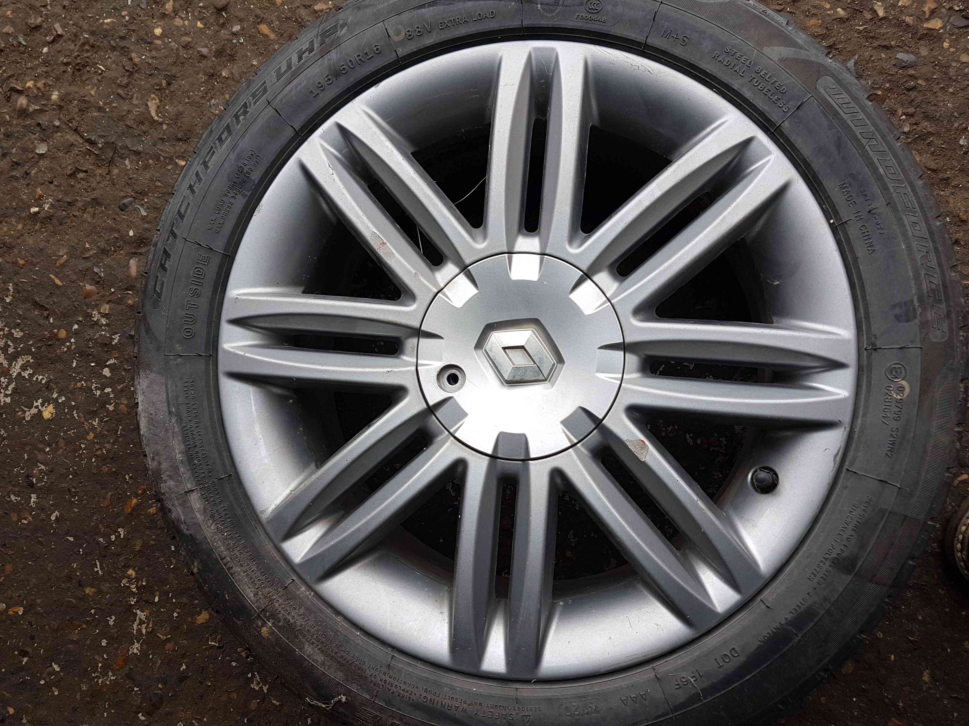 Thumb 3 Renault Clio MK3 2005-2012 Solonia Anthracite Alloy Wheel 16Inch + Tyre 6Mm 4/5 
