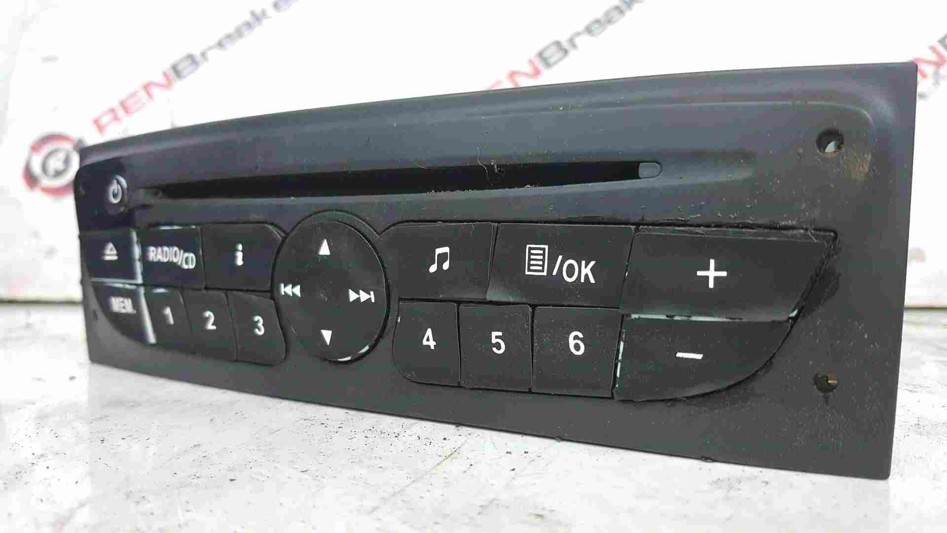 Thumb 2 Renault Clio MK3 2008-2012 Cd Player Radio + Code 281150038R