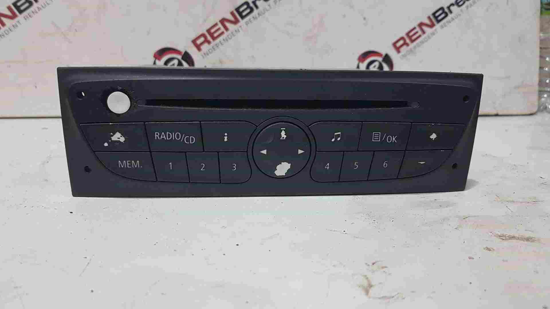Renault Clio MK3 2008-2012 Cd Player Radio + Code 281150038R