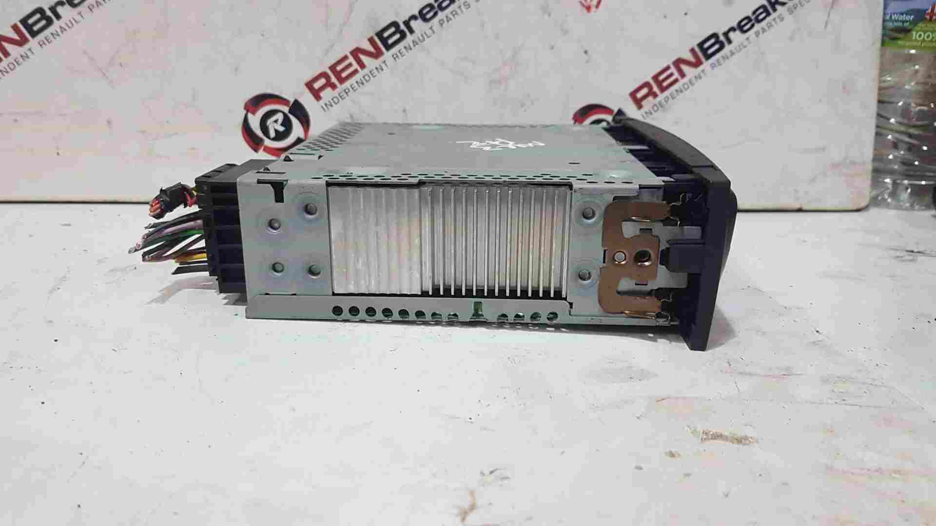 Thumb 5 Renault Clio MK3 2008-2012 Cd Player Radio + Code 281150038R