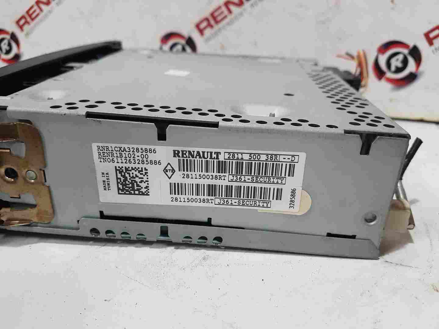 Thumb 3 Renault Clio MK3 2008-2012 Cd Player Radio + Code 281150038R
