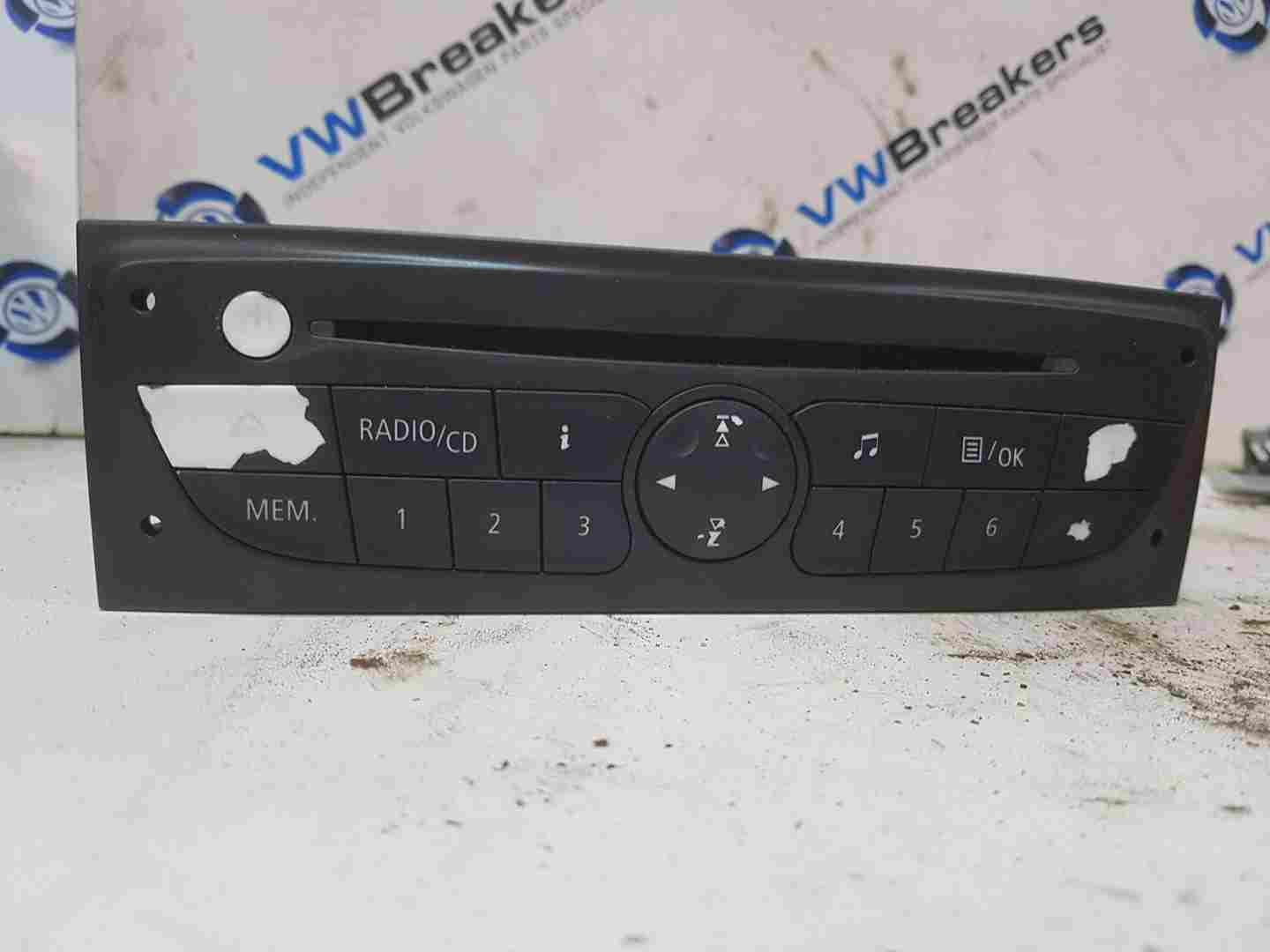 Renault Clio MK3 2008-2012 Cd Player Radio + Code 281150038R