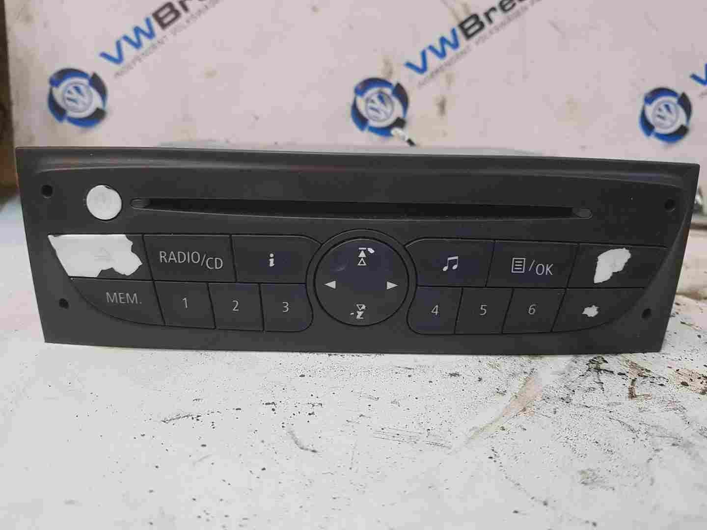 Thumb 5 Renault Clio MK3 2008-2012 Cd Player Radio + Code 281150038R