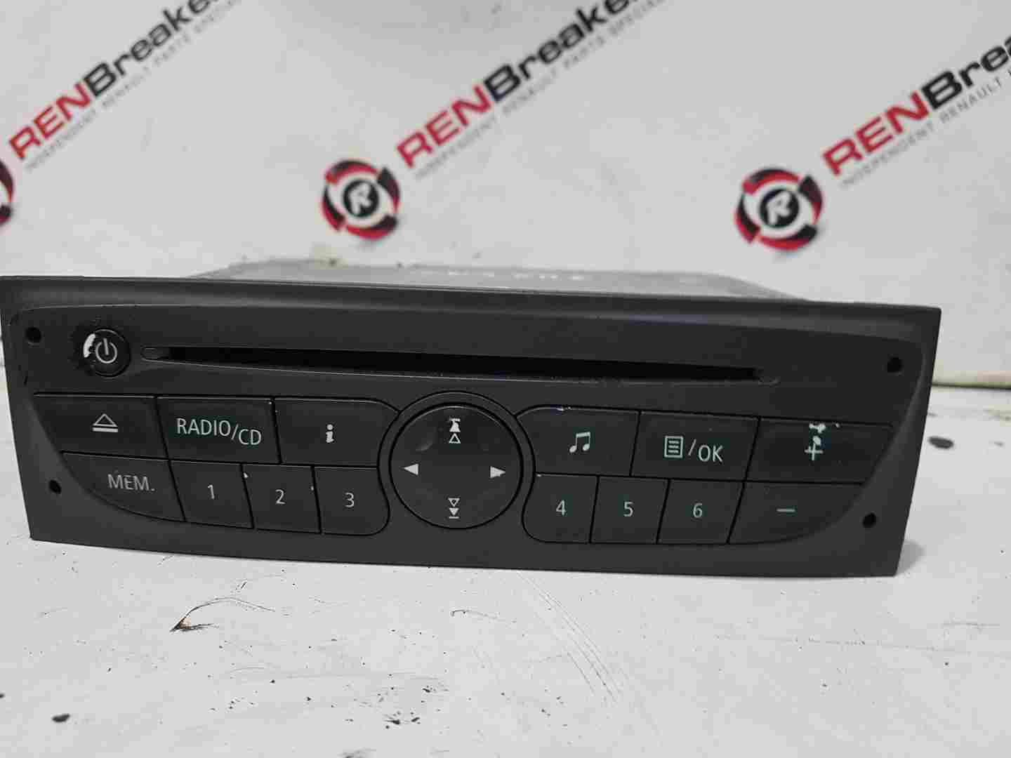 Thumb 2 Renault Clio MK3 2008-2012 Cd Player Radio + Code 281150038R