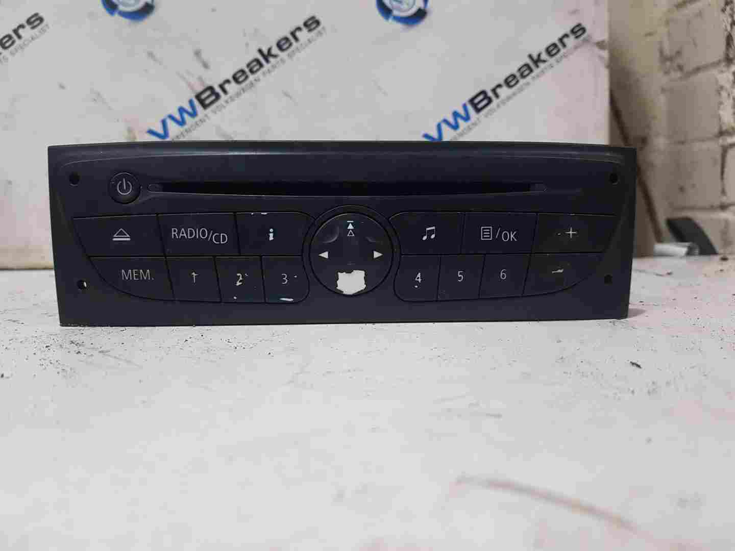 Thumb 5 Renault Clio MK3 2008-2012 Cd Player Radio + Code 281150038R