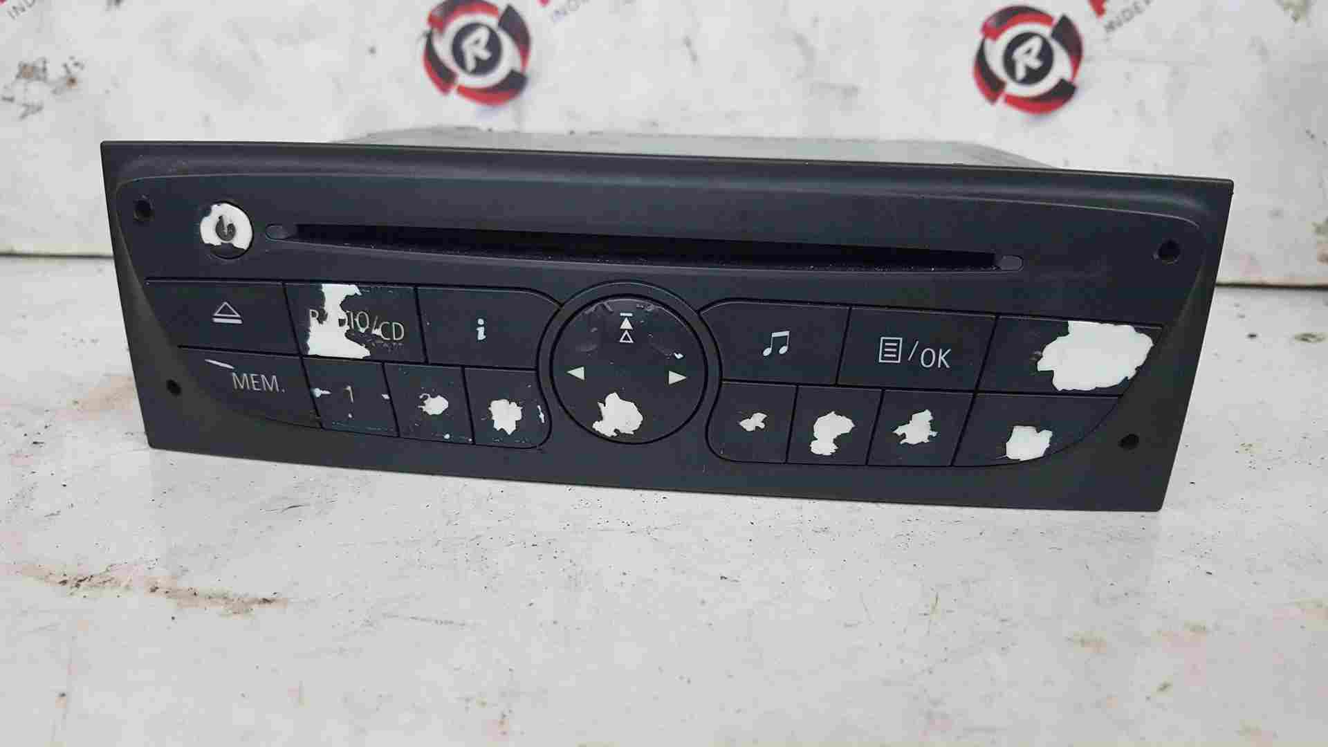 Renault Clio MK3 2008-2012 Cd Player Radio + Code 281150038R