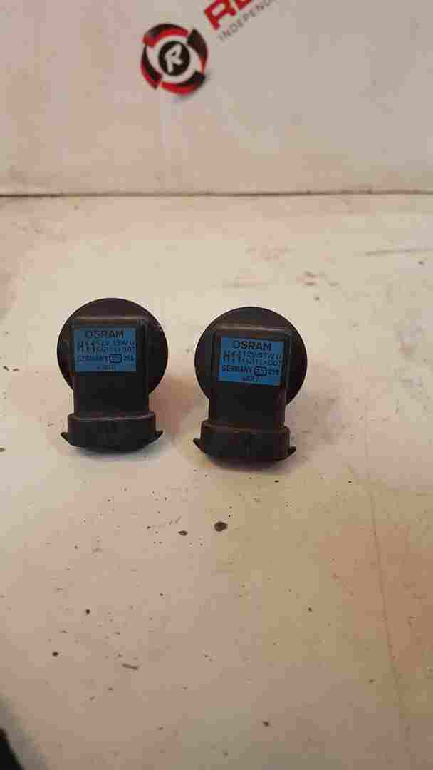 Thumb 4 Renault Clio MK3 2009-2012  Front FOG Light Bulb HolderS X2