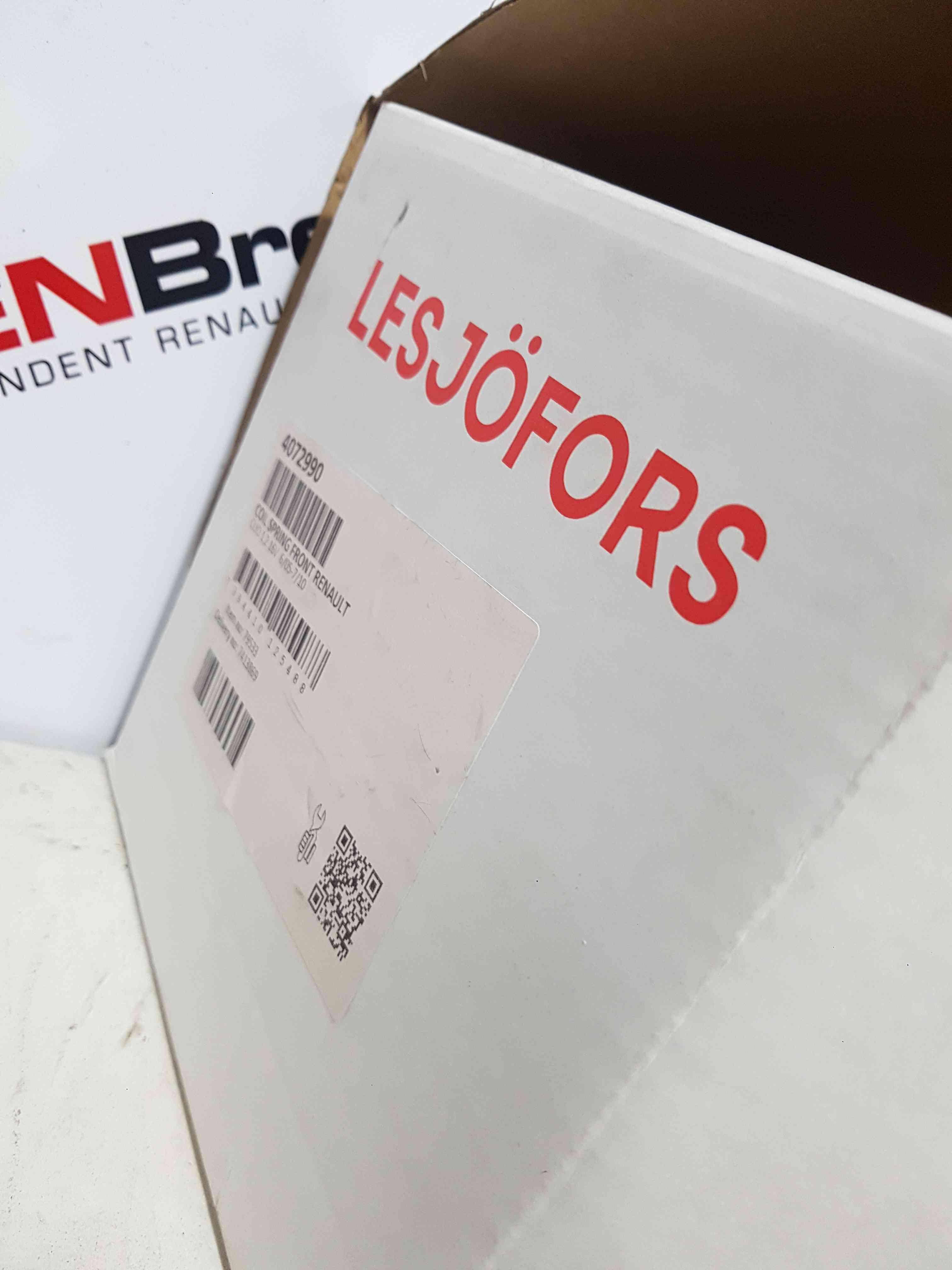 Thumb 3 Renault Clio MK3 2009-2012 1.2 16V NSF OSF Front Shock Strut Springs LESJOFORS