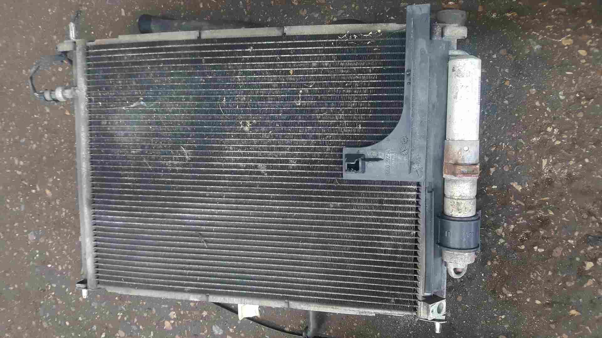 Renault Clio MK3 2009-2012 1.2 16V Radiator RAD Pack Cooling FAN 8200688390