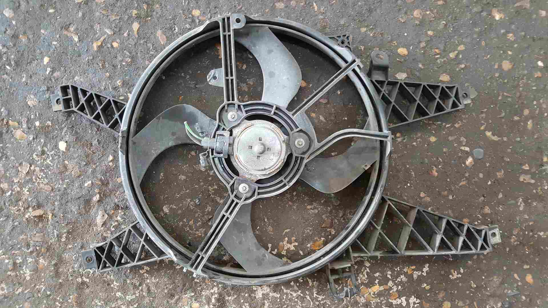 Thumb 5 Renault Clio MK3 2009-2012 1.5 DCI Radiator Cooling FAN 8200966247