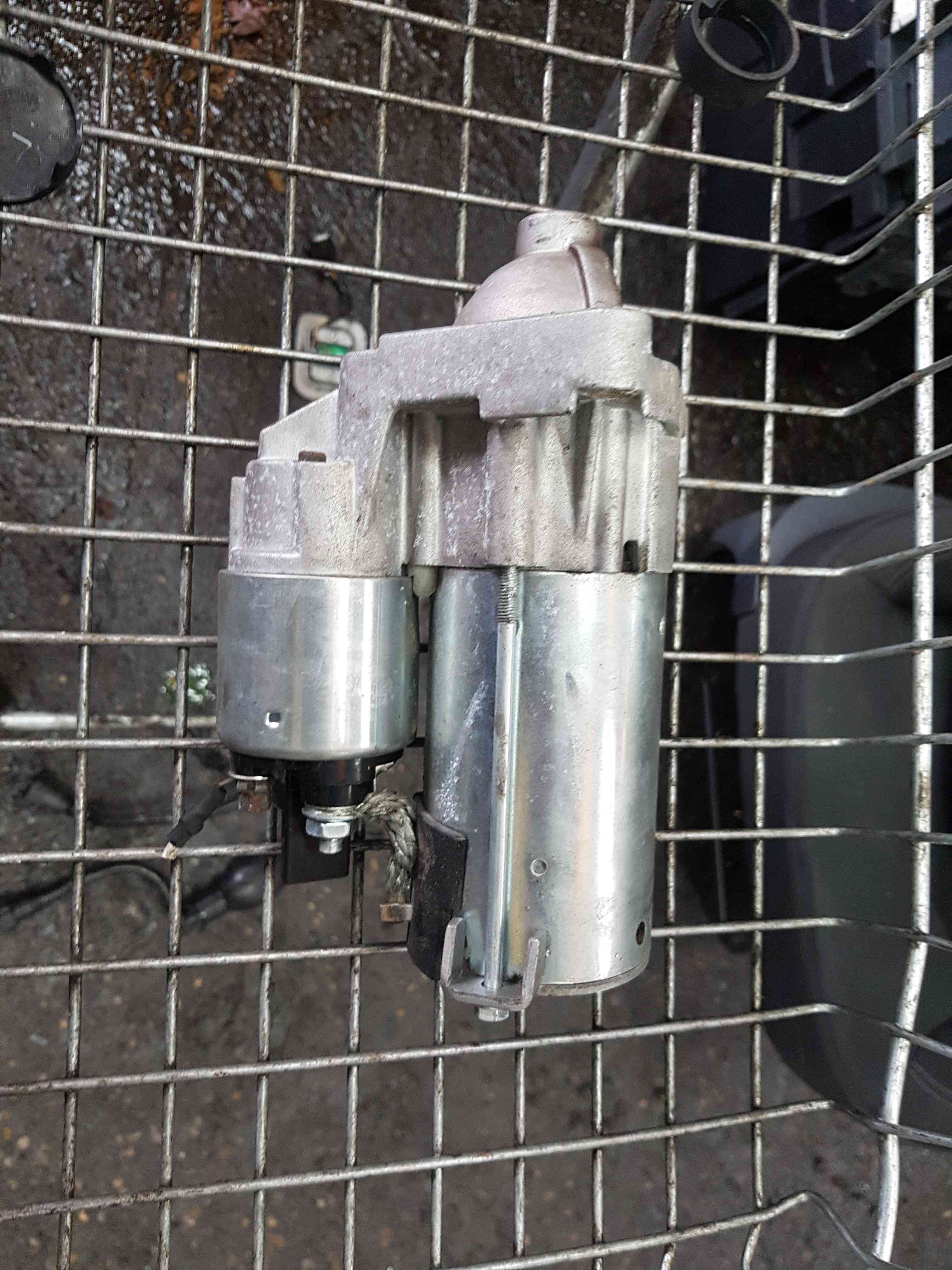 Thumb 6 Renault Clio MK3 2009-2012 1.5 DCI Starter Motor K9K 770 233003329R NEW