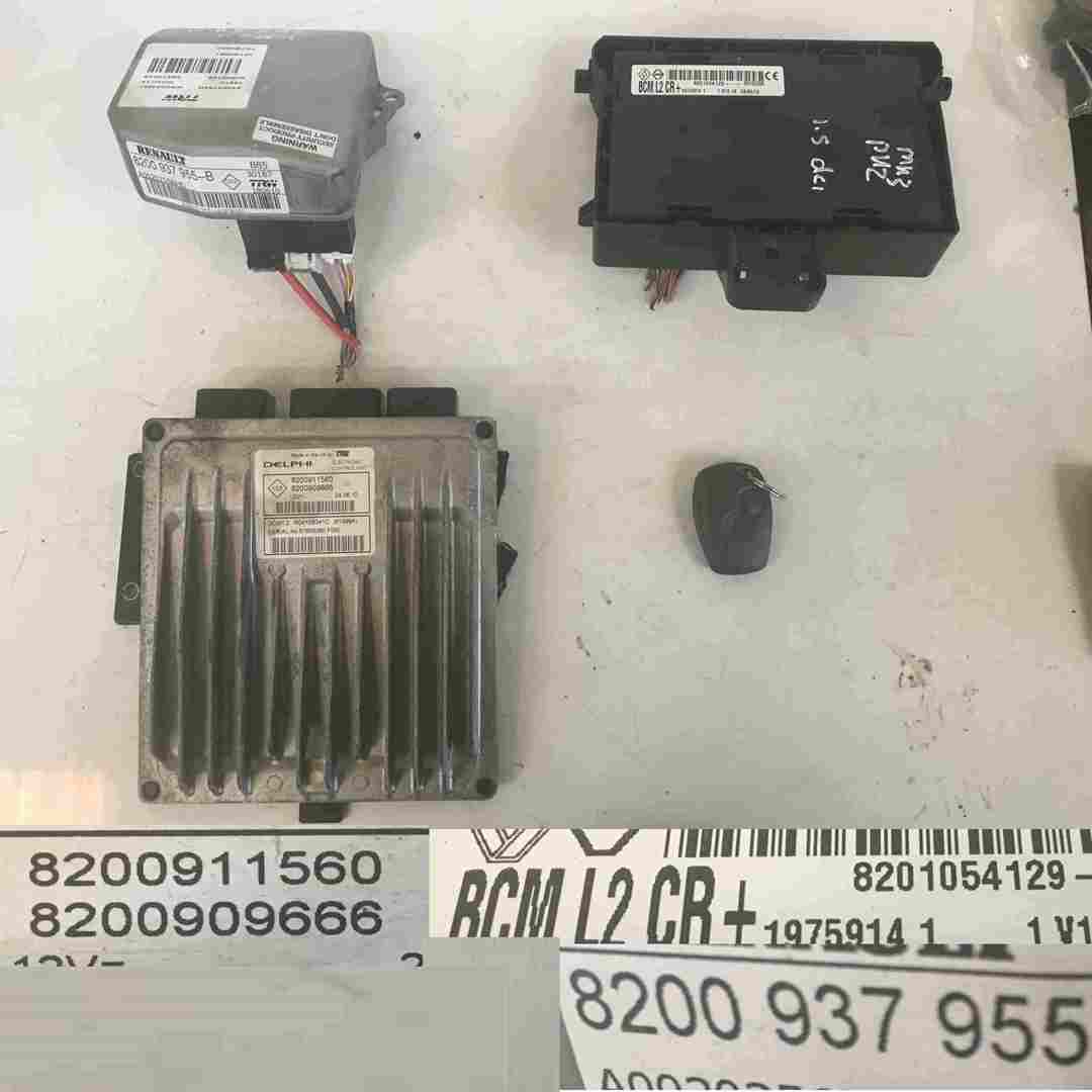 Renault Clio MK3 2009-2012 1.5 DCi ECU SET UCH Steering ECU + Key Fob 8200911560