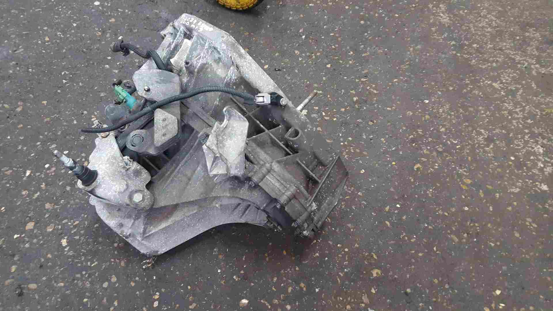 Thumb 3 Renault Clio MK3 2009-2012 1.6 16v Gt Gearbox TL4039 6 Speed TL4 039 TL4(039)