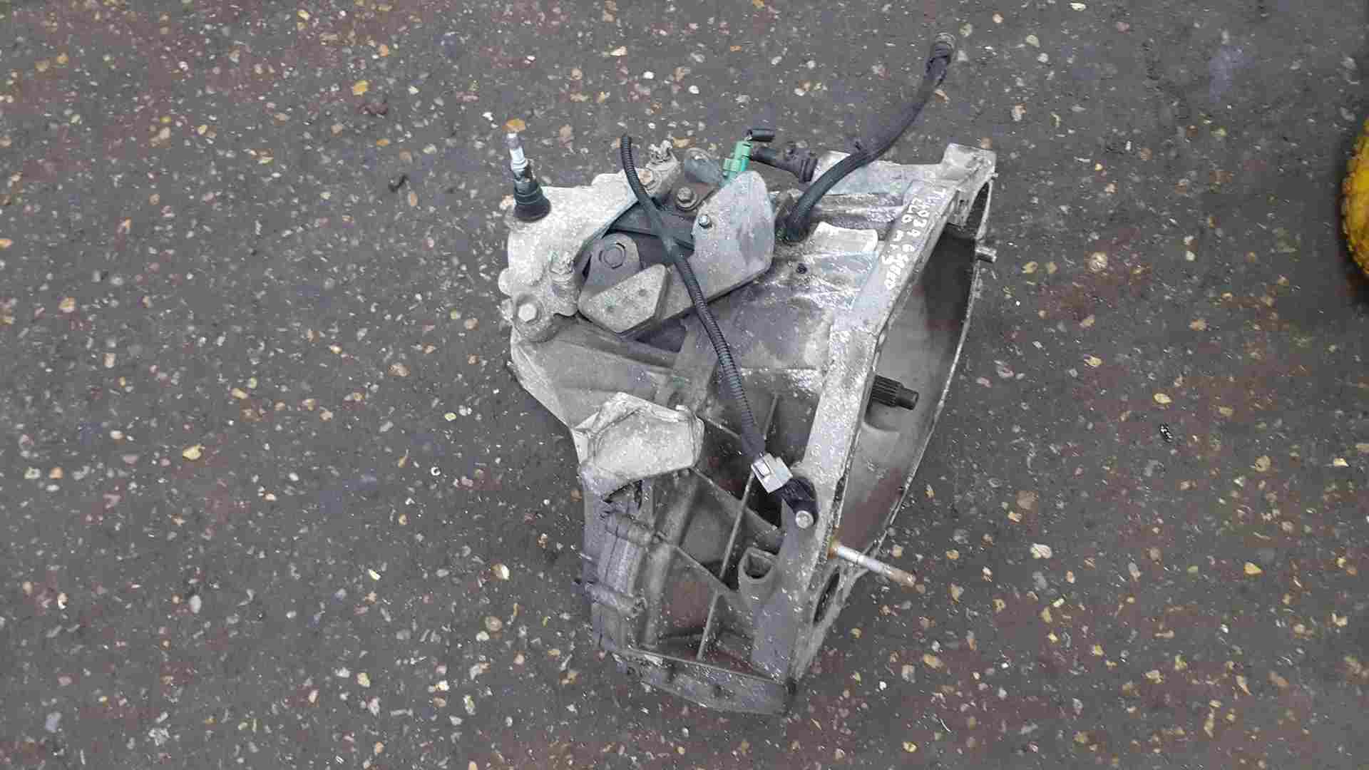 Thumb 9 Renault Clio MK3 2009-2012 1.6 16v Gt Gearbox TL4039 6 Speed TL4 039 TL4(039)