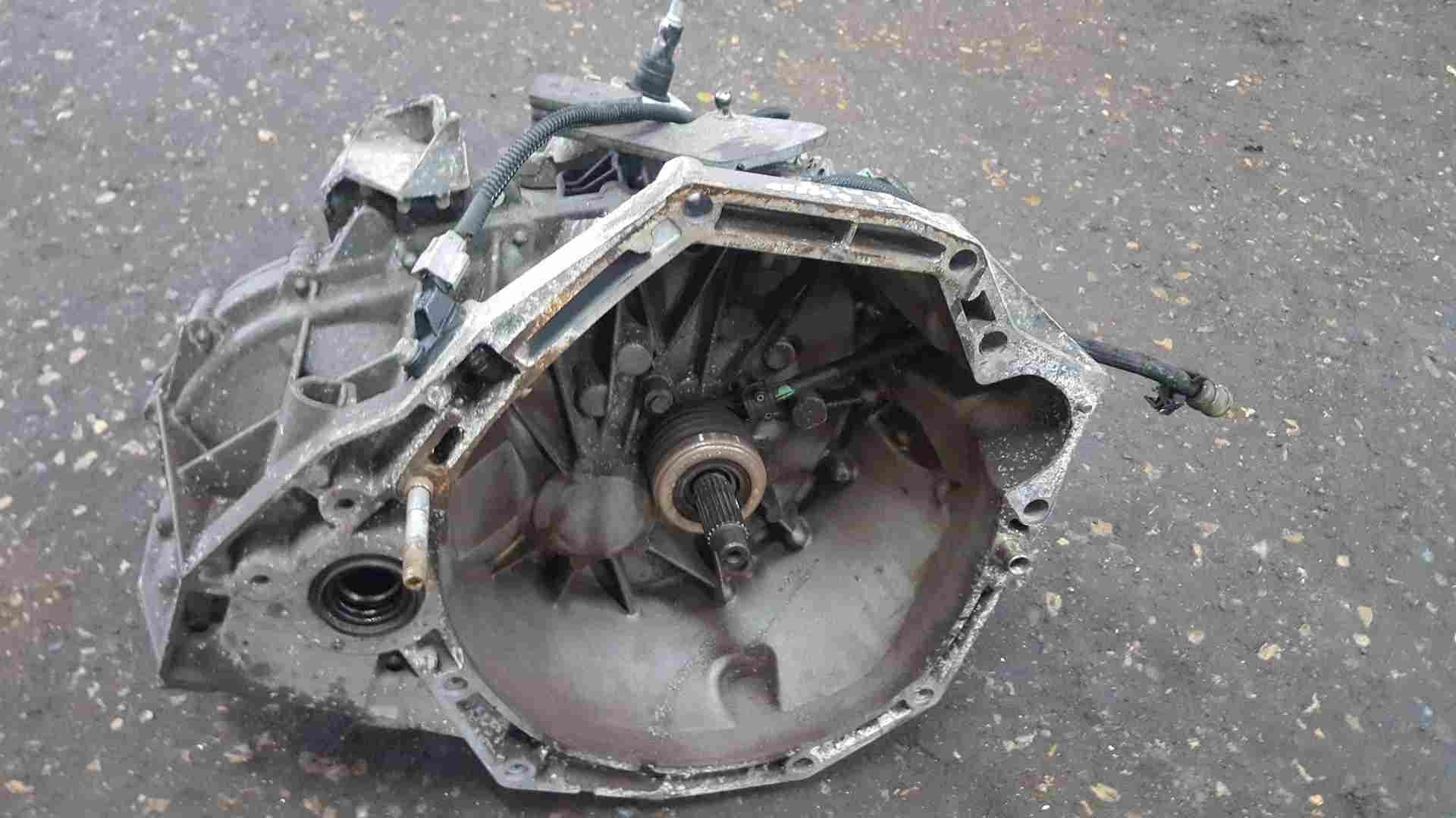 Thumb 10 Renault Clio MK3 2009-2012 1.6 16v Gt Gearbox TL4039 6 Speed TL4 039 TL4(039)