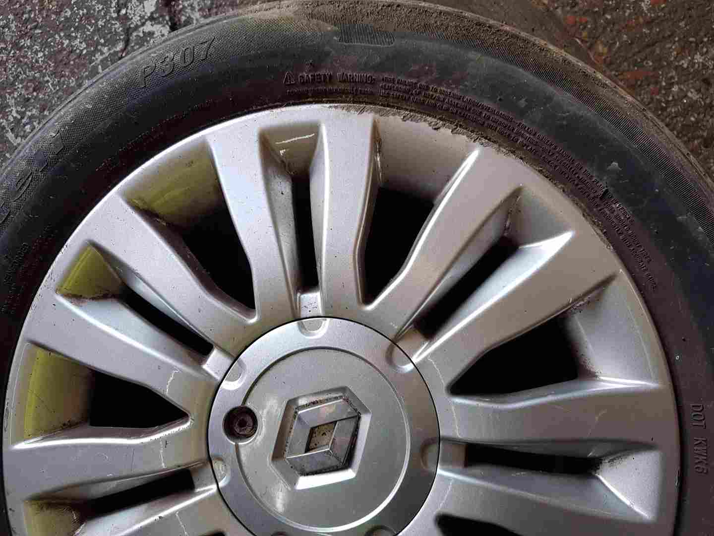 Thumb 2 Renault Clio MK3 2009-2012 Alloy Wheel DEL Arte 185 60 15 3/5 8200846129