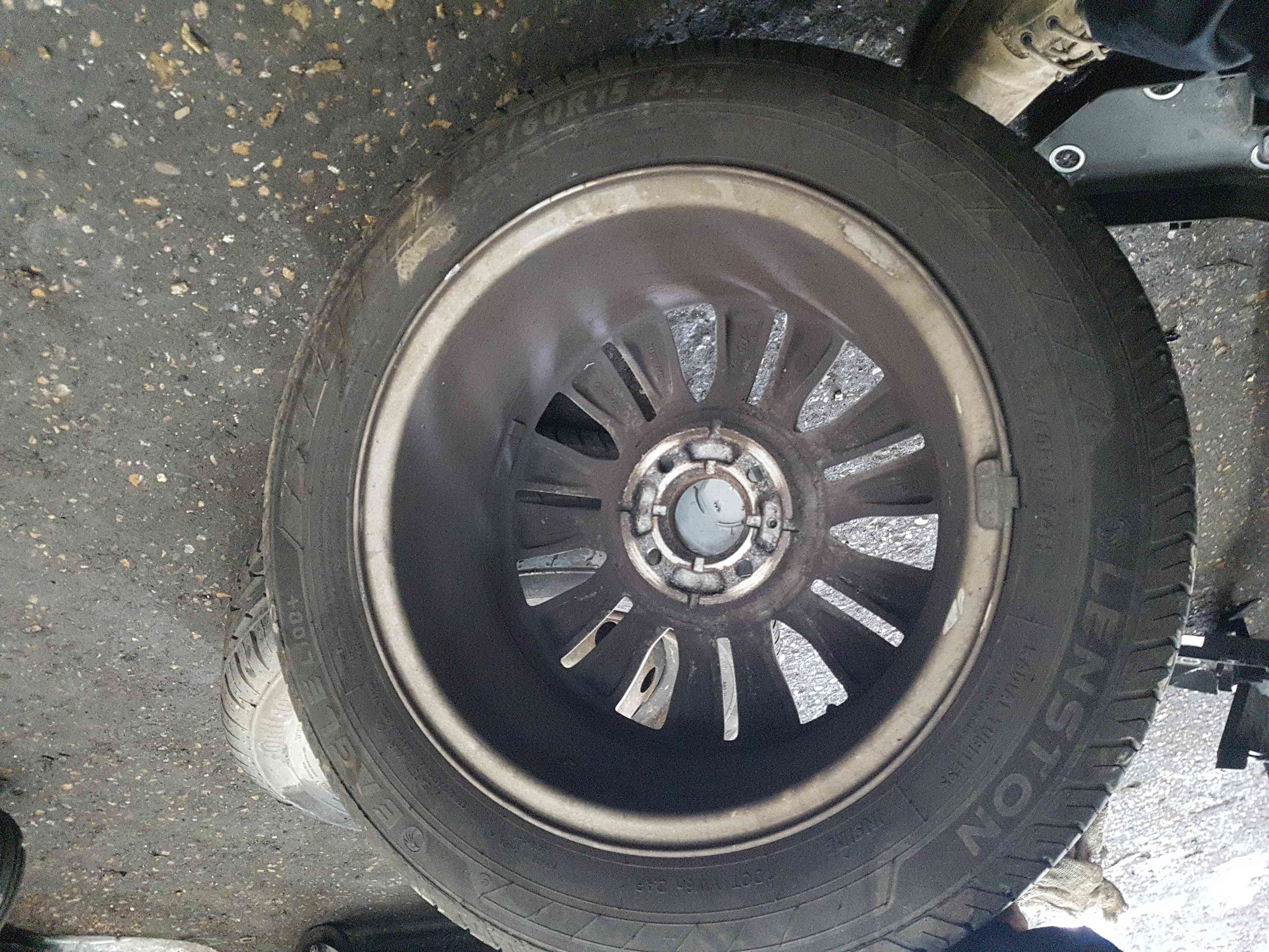 Thumb 5 Renault Clio MK3 2009-2012 Alloy Wheel Del Arte 185 60 15 3/5 8200846129