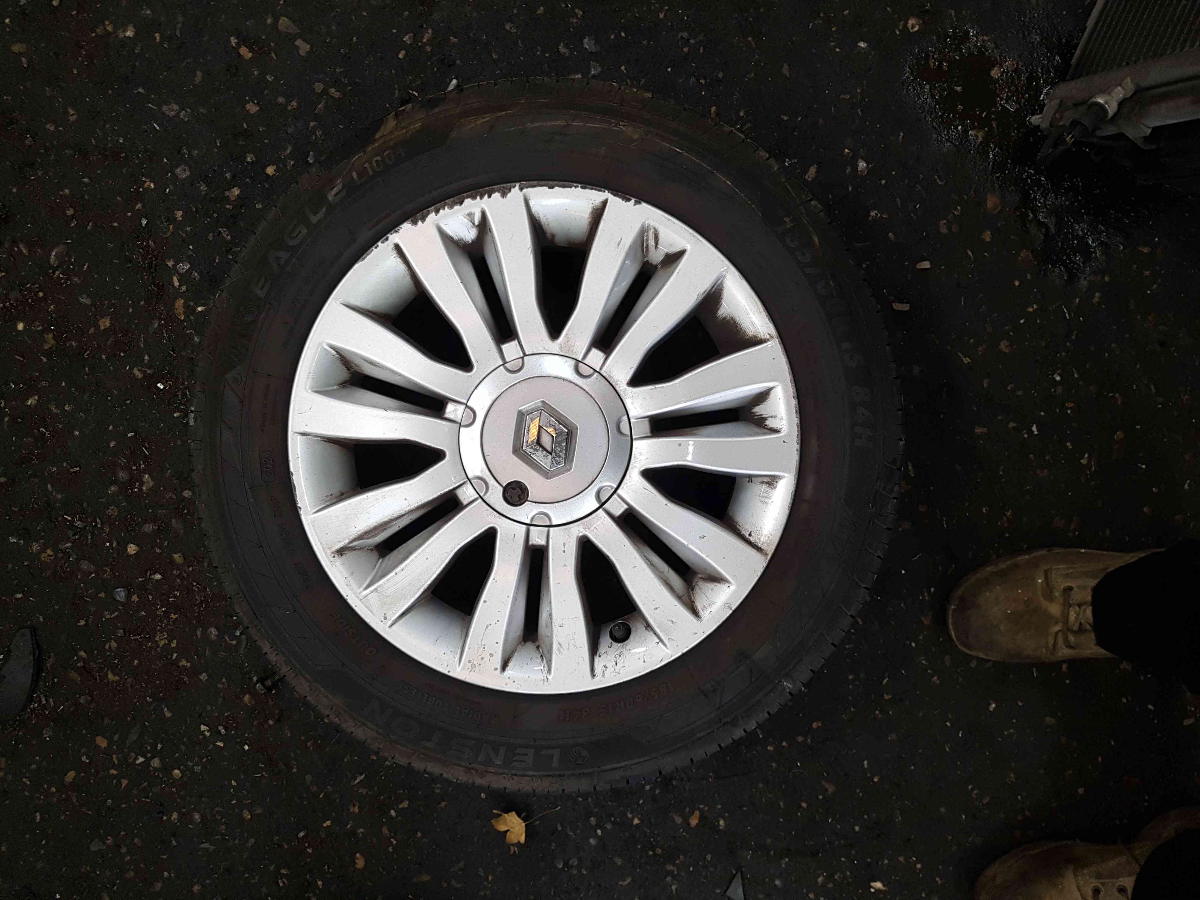 Thumb 6 Renault Clio MK3 2009-2012 Alloy Wheel Del Arte 185 60 15 3/5 8200846129