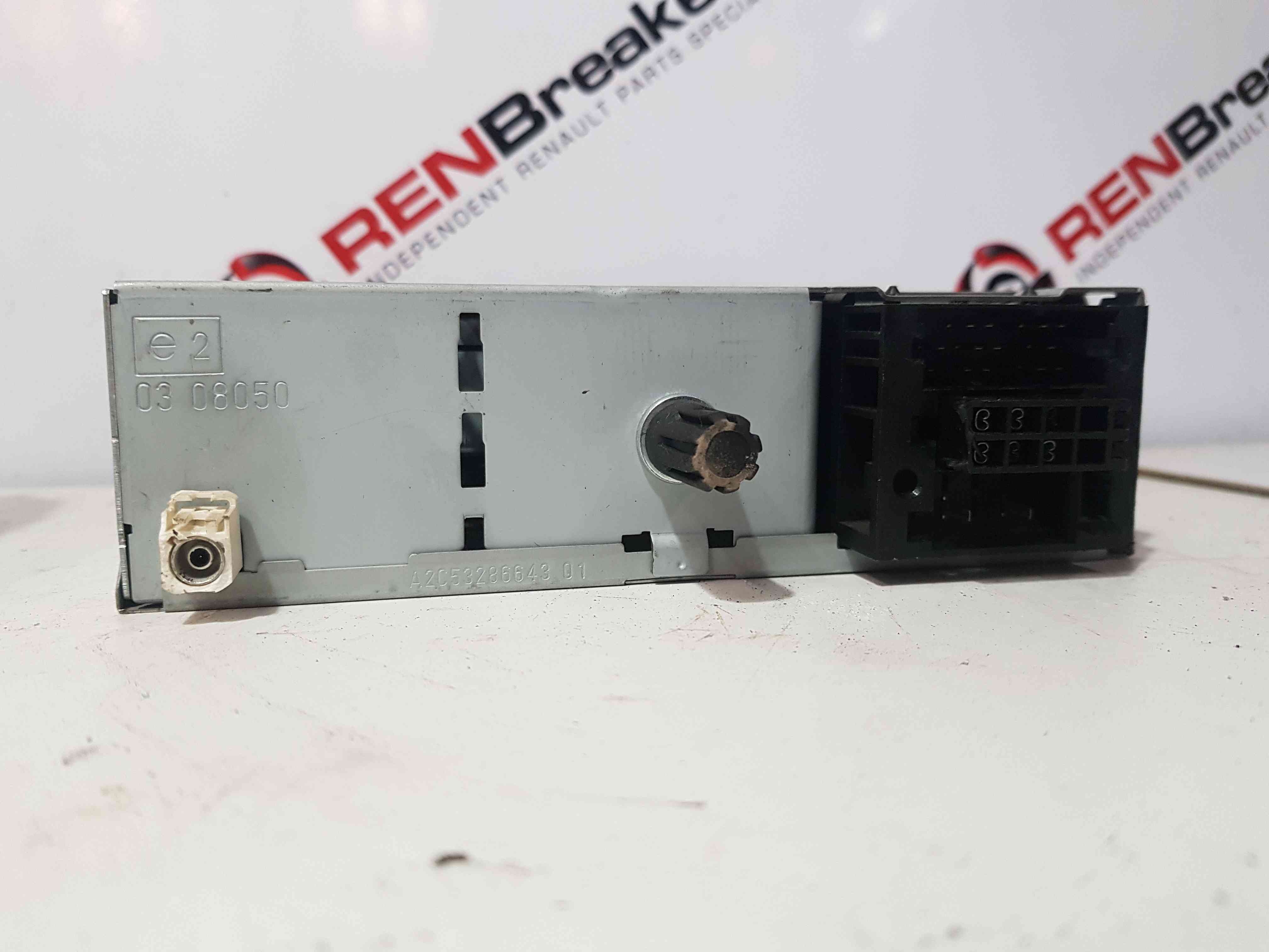 Thumb 8 Renault Clio MK3 2009-2012 Cd Player MP3 Radio + Code 281150038R