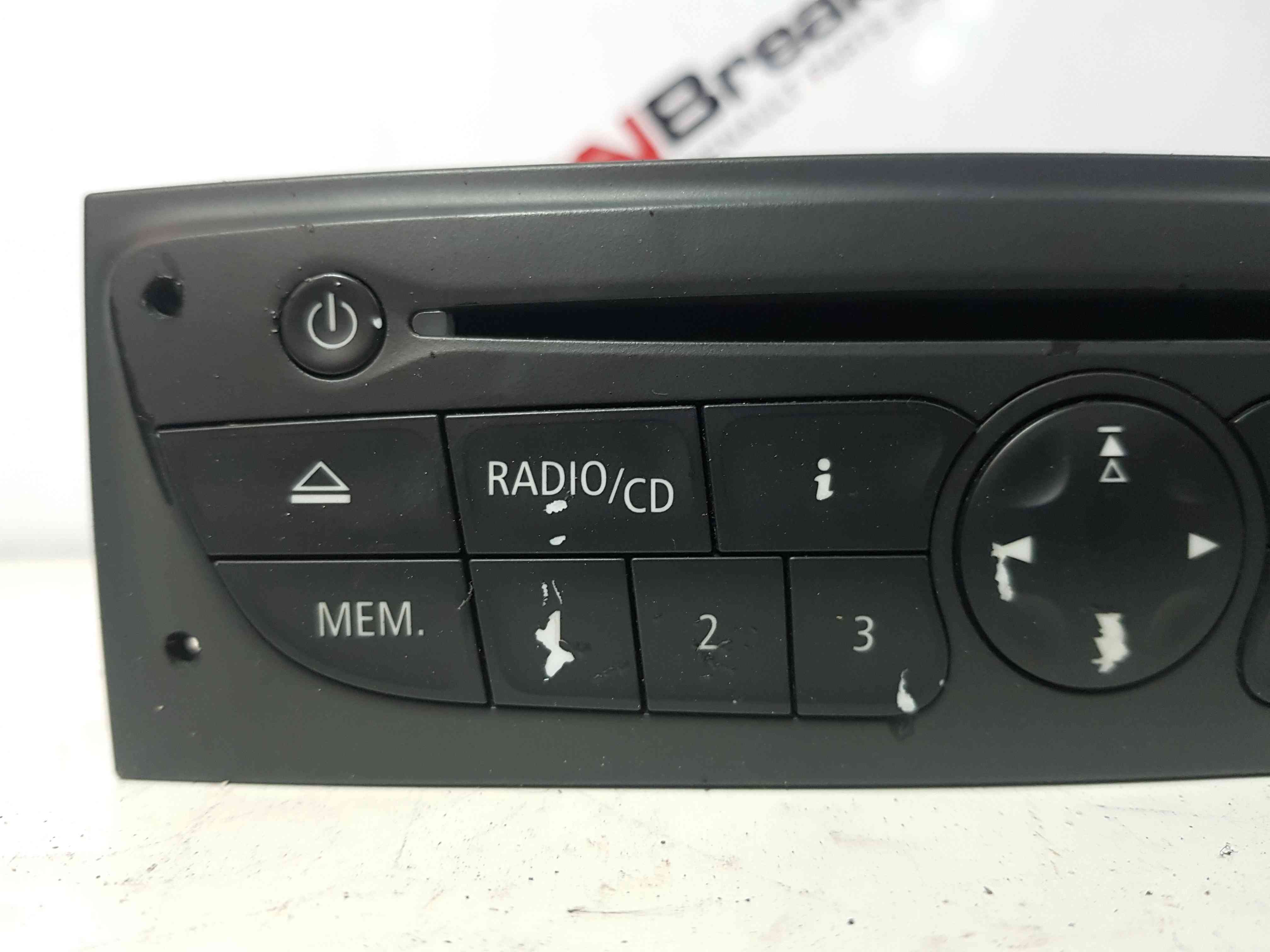 Thumb 3 Renault Clio MK3 2009-2012 Cd Player MP3 Radio + Code 281150038R
