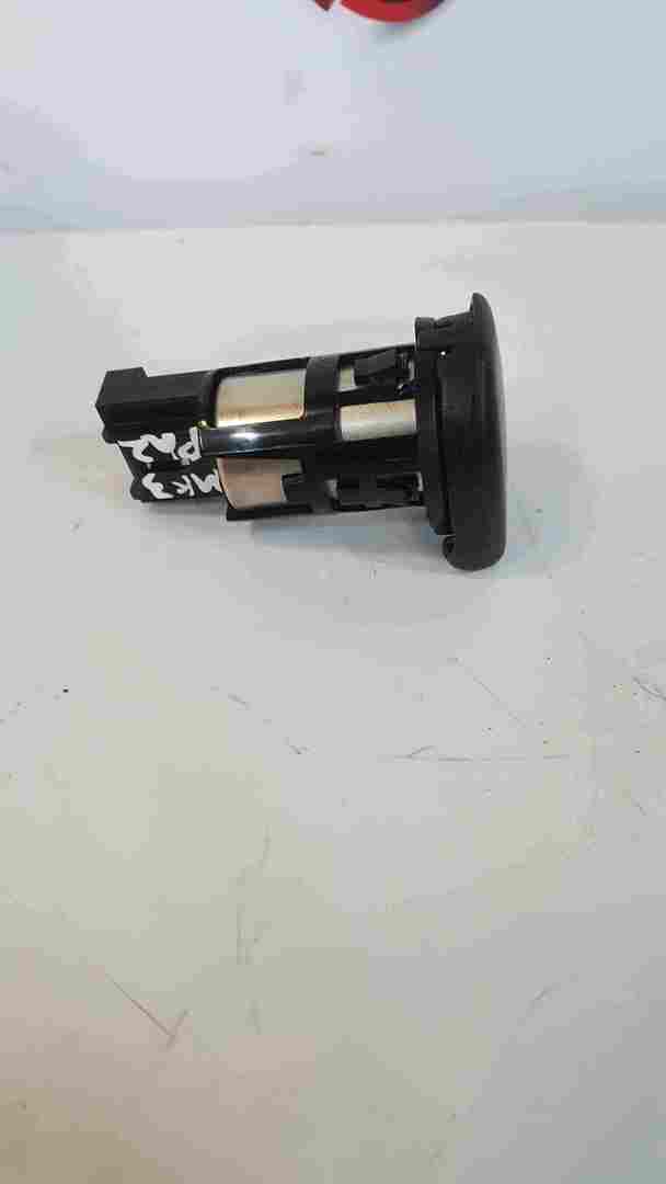 Thumb 2 Renault Clio MK3 2009-2012 Cigarette Lighter Socket 12v