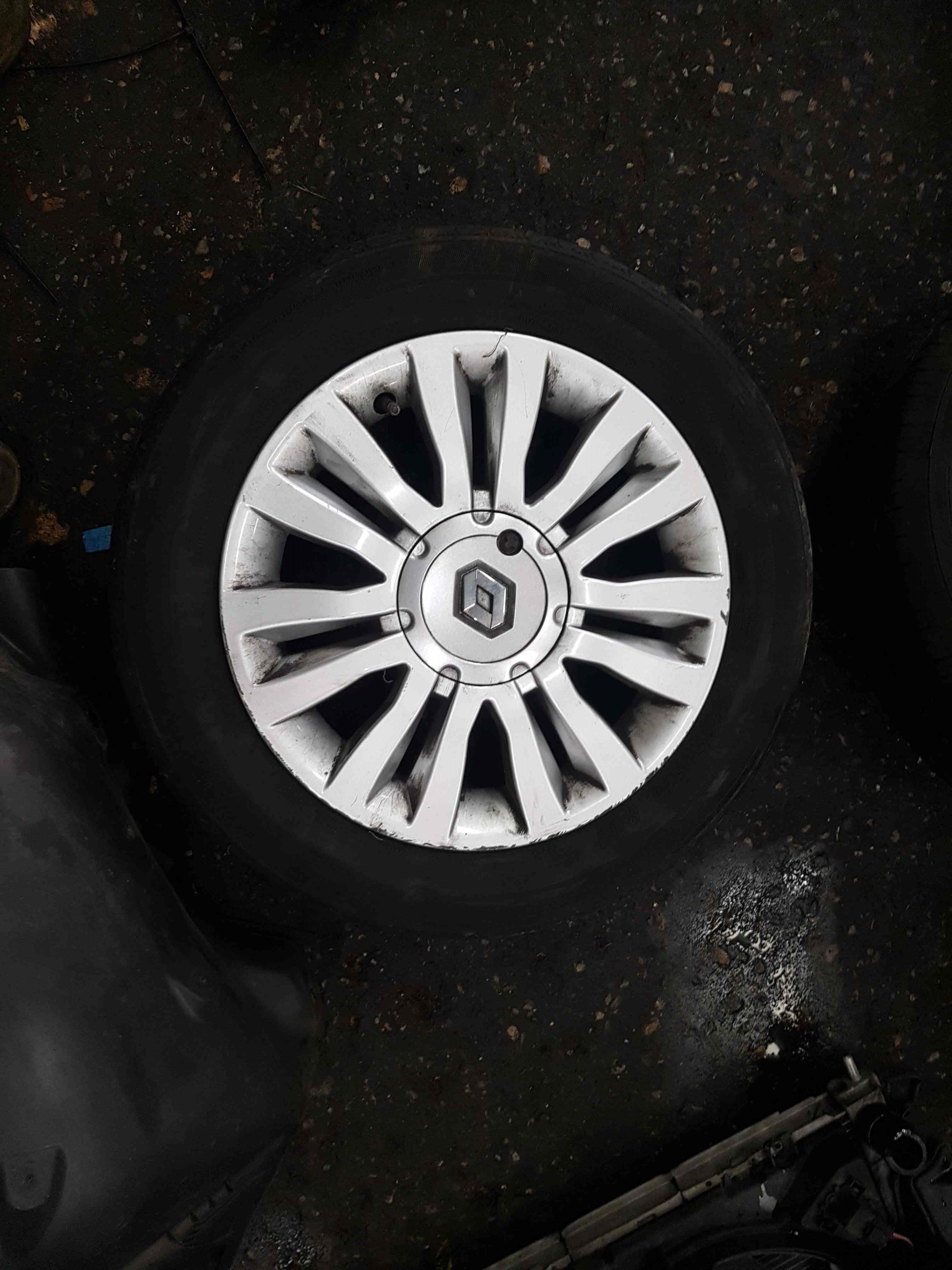 Renault Clio MK3 2009-2012 DEL Arte Alloy Wheel 15Inch 3/5 8200833420