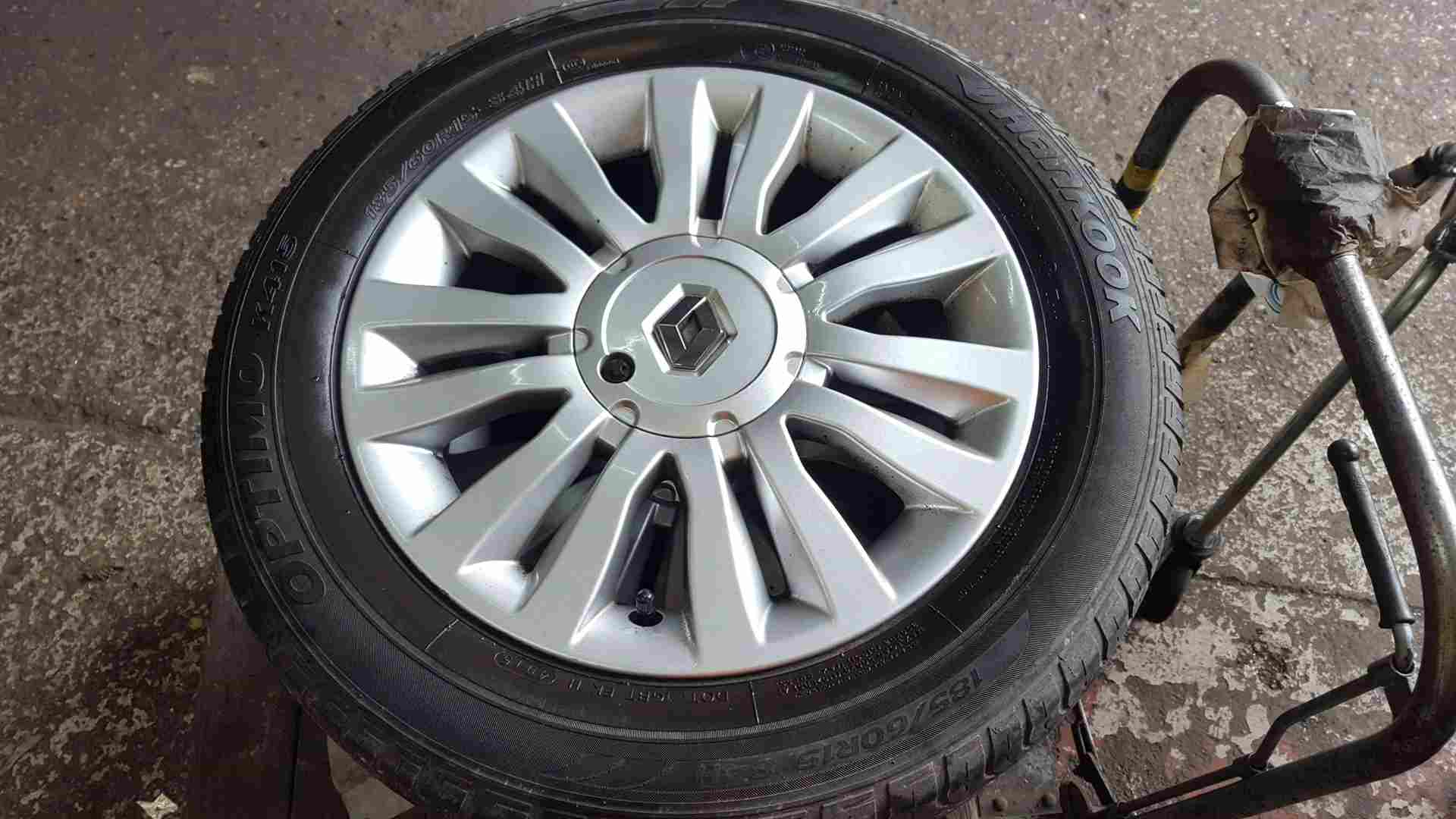 Renault Clio MK3 2009-2012 DEL Arte Alloy Wheel 15Inch 4/5 8200833420