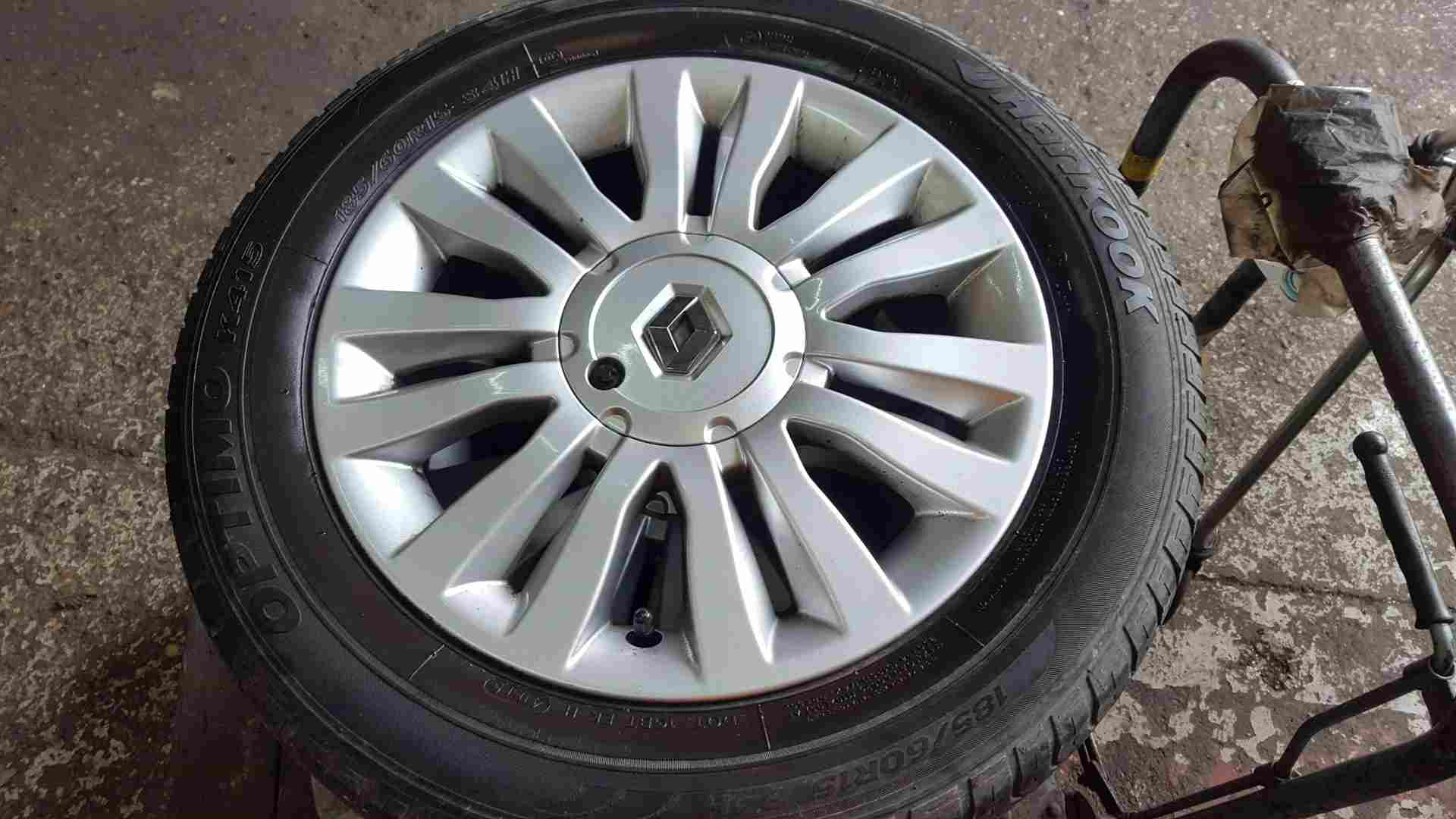 Thumb 2 Renault Clio MK3 2009-2012 DEL Arte Alloy Wheel 15Inch 4/5 8200833420