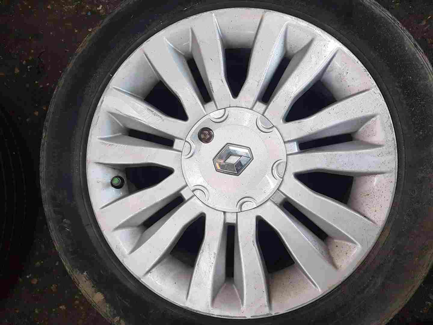 Thumb 2 Renault Clio MK3 2009-2012 DEL Arte Alloy Wheel 15Inch 4/5 8200833420 6mm