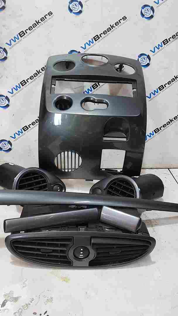 Renault Clio MK3 2009-2012 Dashboard Trims Heater Vent Gloss Grey 8200407853