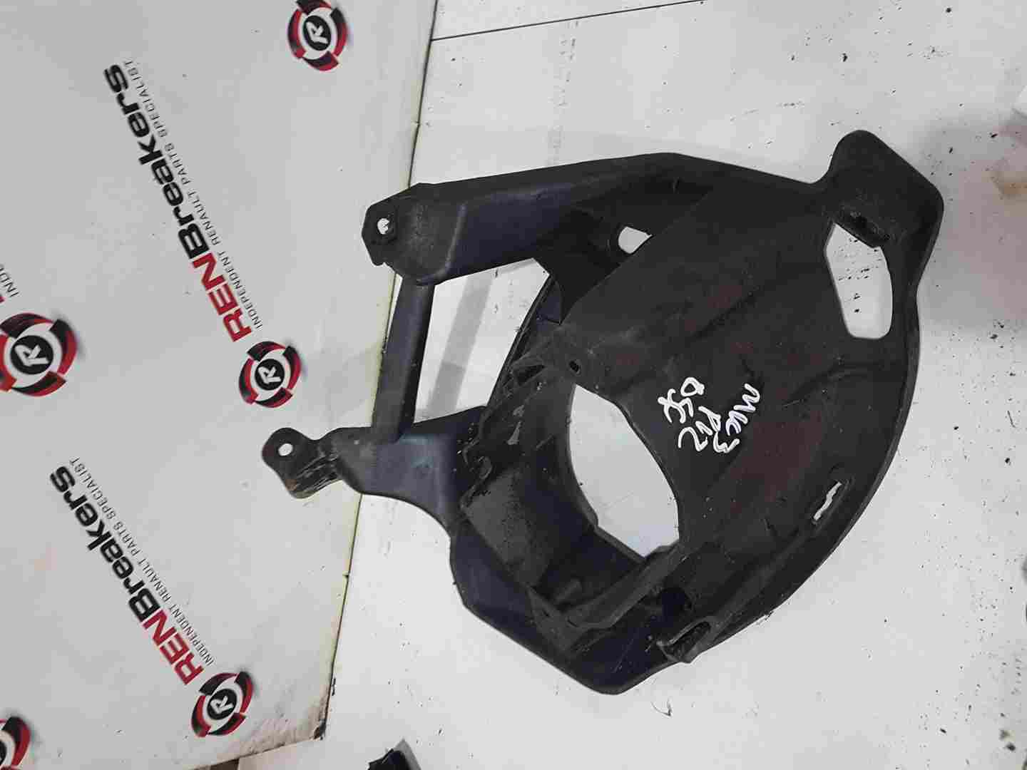 Thumb 4 Renault Clio MK3 2009-2012 Drivers OSF Front FOG Light Surround Cover 269116925R