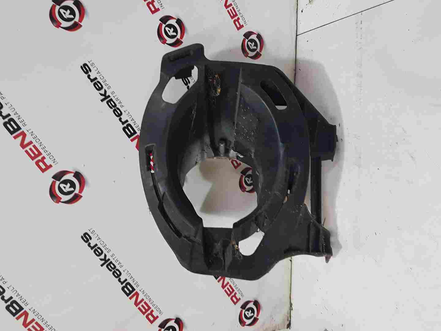 Renault Clio MK3 2009-2012 Drivers OSF Front FOG Light Surround Cover 269116925R