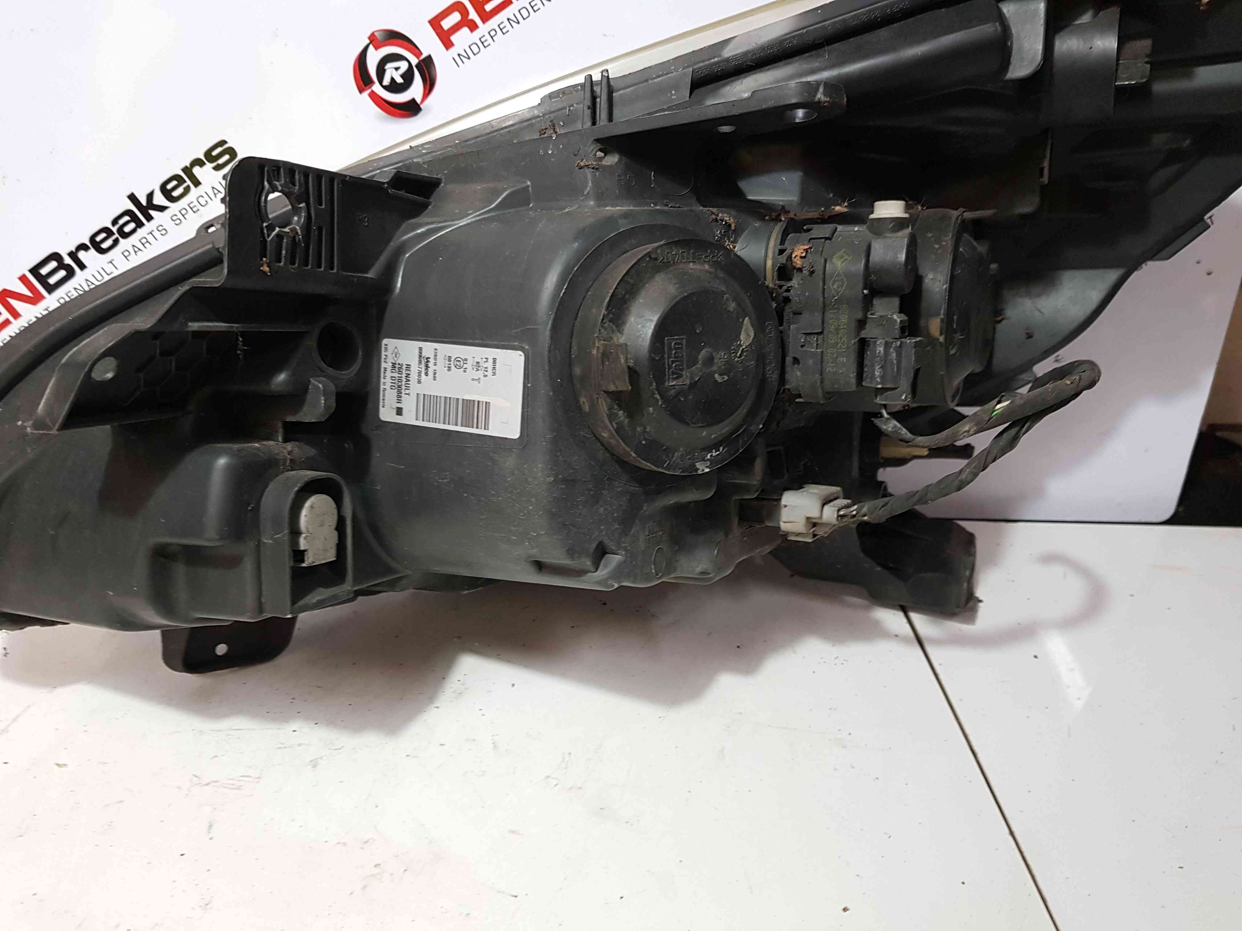 Thumb 11 Renault Clio MK3 2009-2012 Drivers OSF Front Headlight Black Backing Cloudy