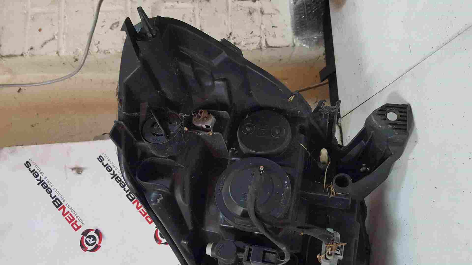 Thumb 5 Renault Clio MK3 2009-2012 Drivers OSF Front Headlight Black Backing FACELIFT