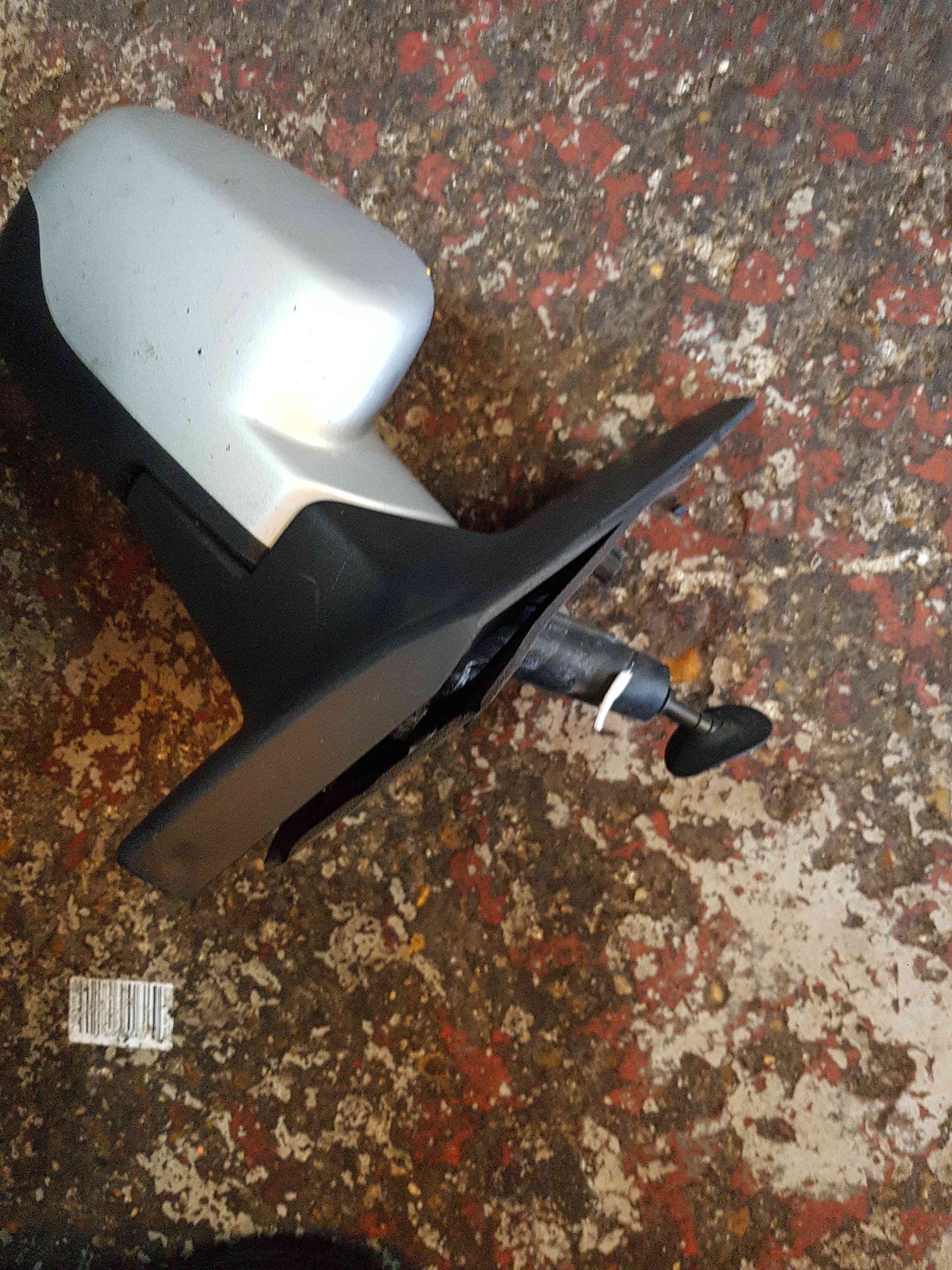 Thumb 3 Renault Clio MK3 2009-2012 Drivers Os Wing Mirror Silver Facelift Manual