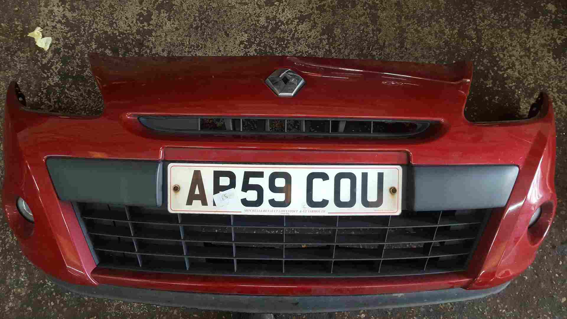 Thumb 2 Renault Clio MK3 2009-2012 Facelift Front Bumper RED Tennj 185 + Fog Lights