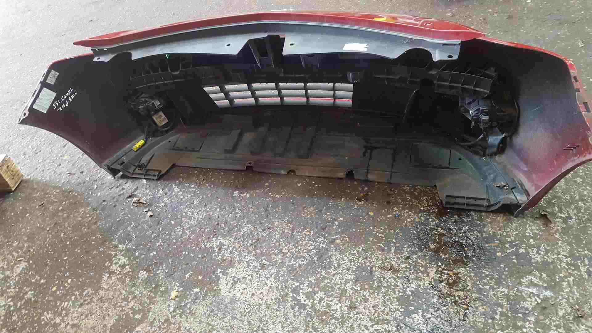 Thumb 9 Renault Clio MK3 2009-2012 Facelift Front Bumper RED Tennj 185 + Fog Lights
