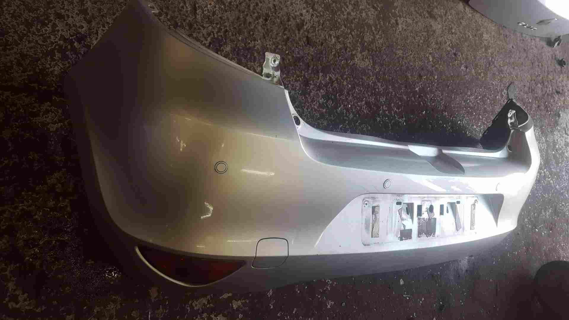Thumb 2 Renault Clio MK3 2009-2012 Facelift Rear Bumper Silver Ted69 Reverse Sensors