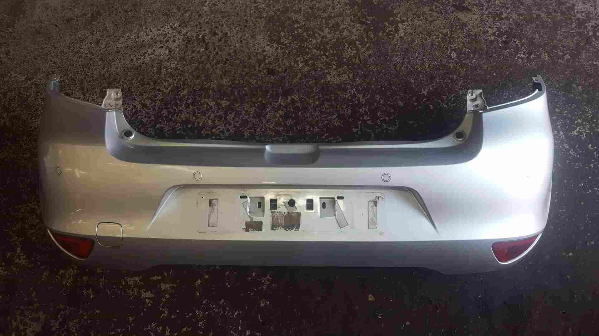 Renault Clio MK3 2009-2012 Facelift Rear Bumper Silver Ted69 Reverse Sensors