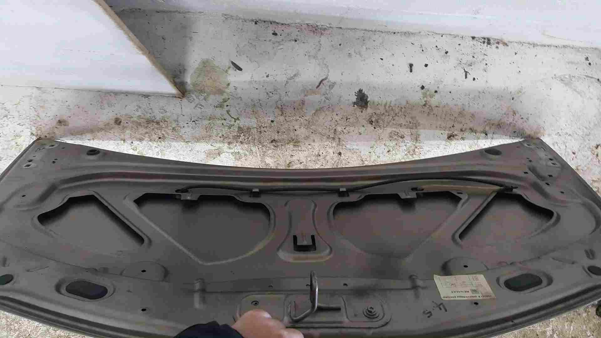 Thumb 3 Renault Clio MK3 2009-2012 Front Bonnet Beige Gold Tehnk