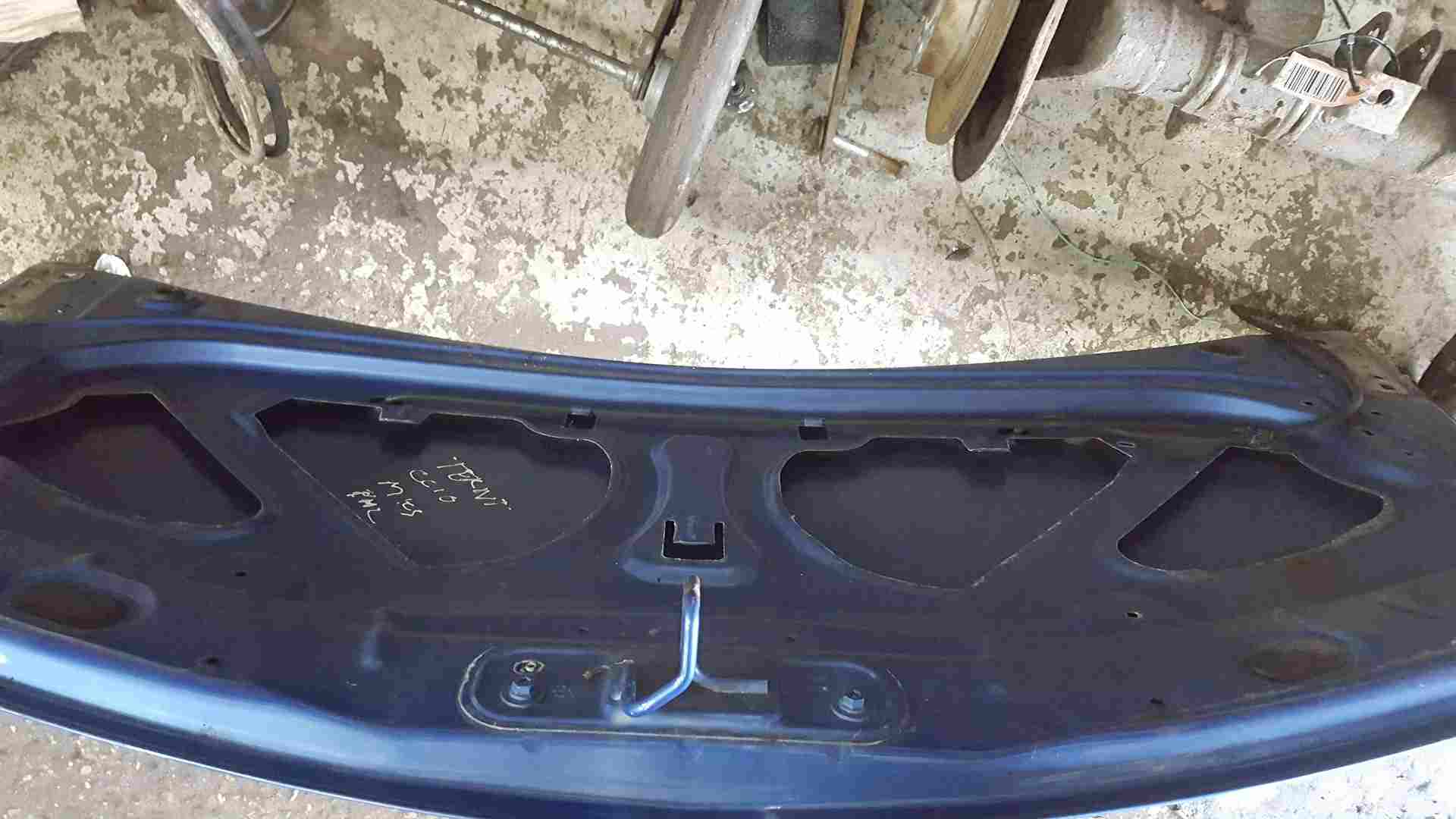 Thumb 4 Renault Clio MK3 2009-2012 Front Bonnet Ternt