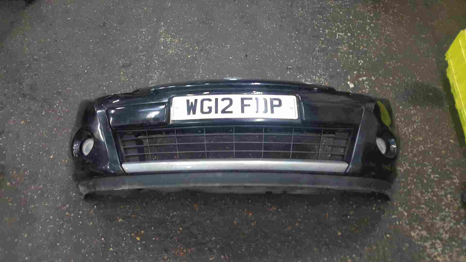 Renault Clio MK3 2009-2012 Front Bumper Black 676 Facelift