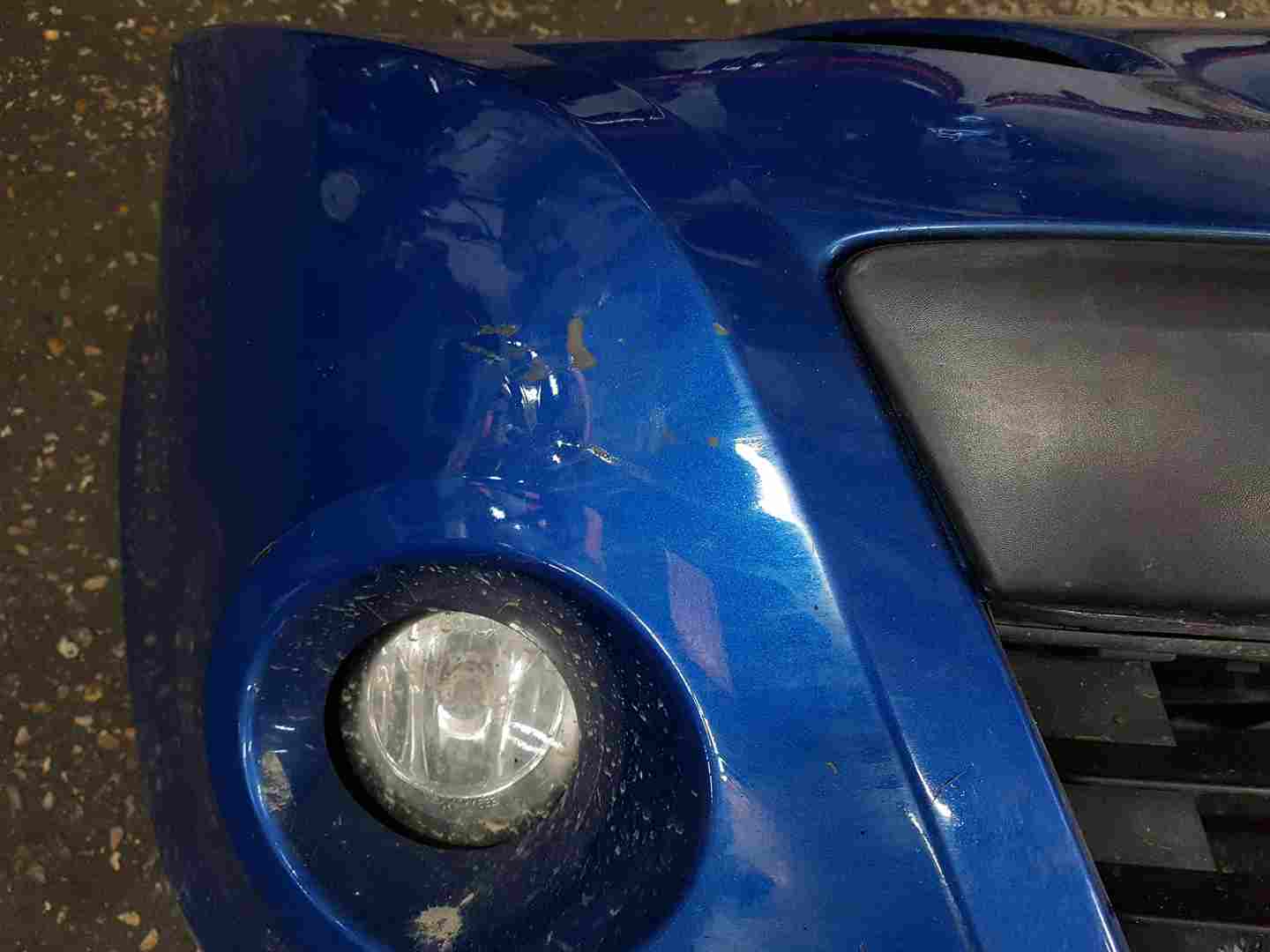 Thumb 3 Renault Clio MK3 2009-2012 Front Bumper Blue 195 Terna