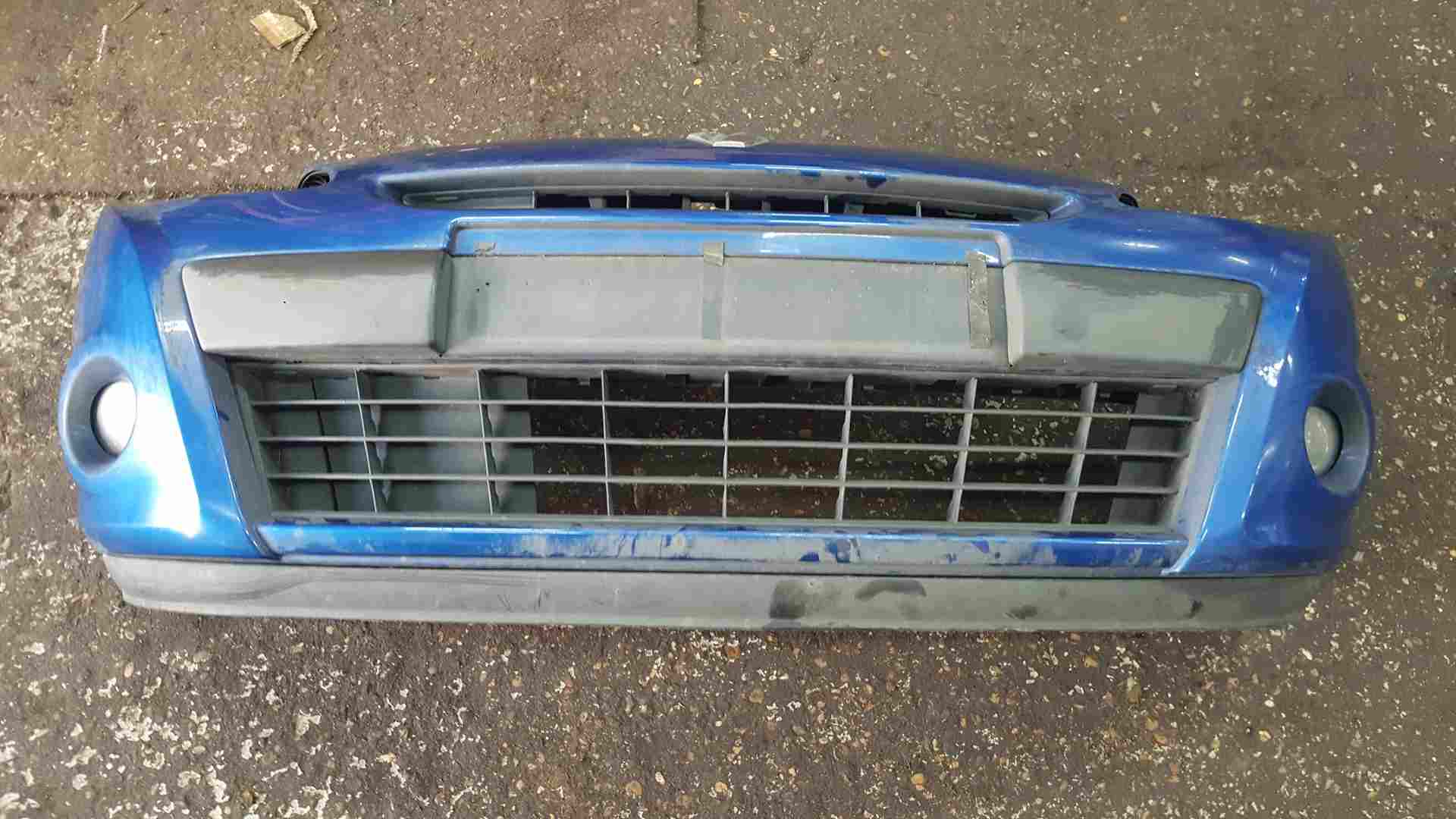 Thumb 2 Renault Clio MK3 2009-2012 Front Bumper Blue Terna 185 15Inch
