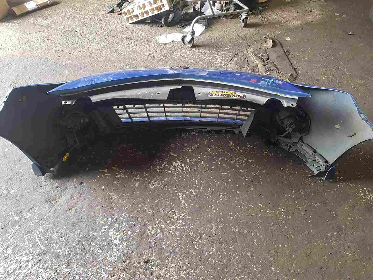 Thumb 6 Renault Clio MK3 2009-2012 Front Bumper Blue Ternt Gt Line